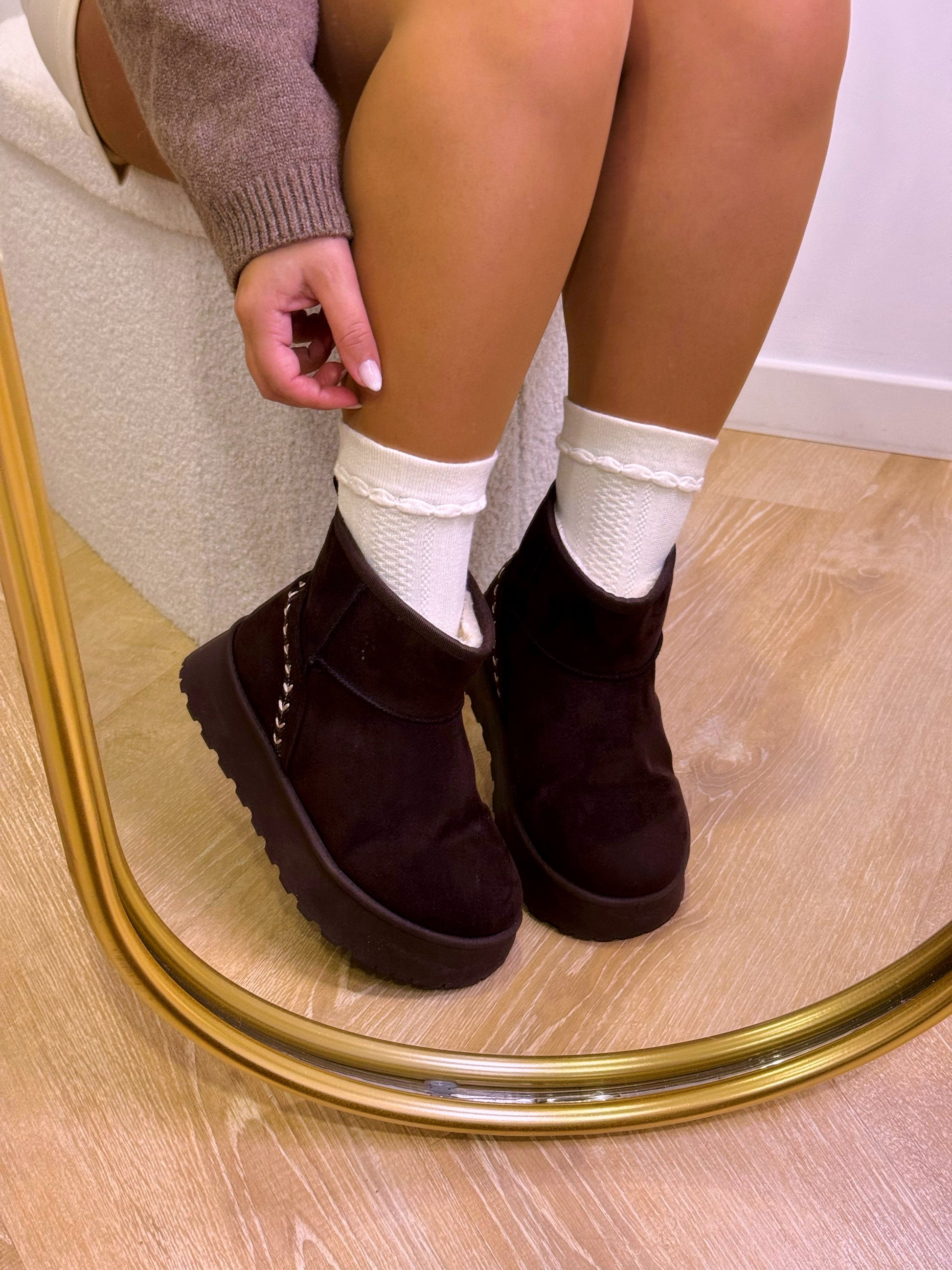 Meias de malha lisas com pormenor ondulado • com algodão e lã | 5 cores