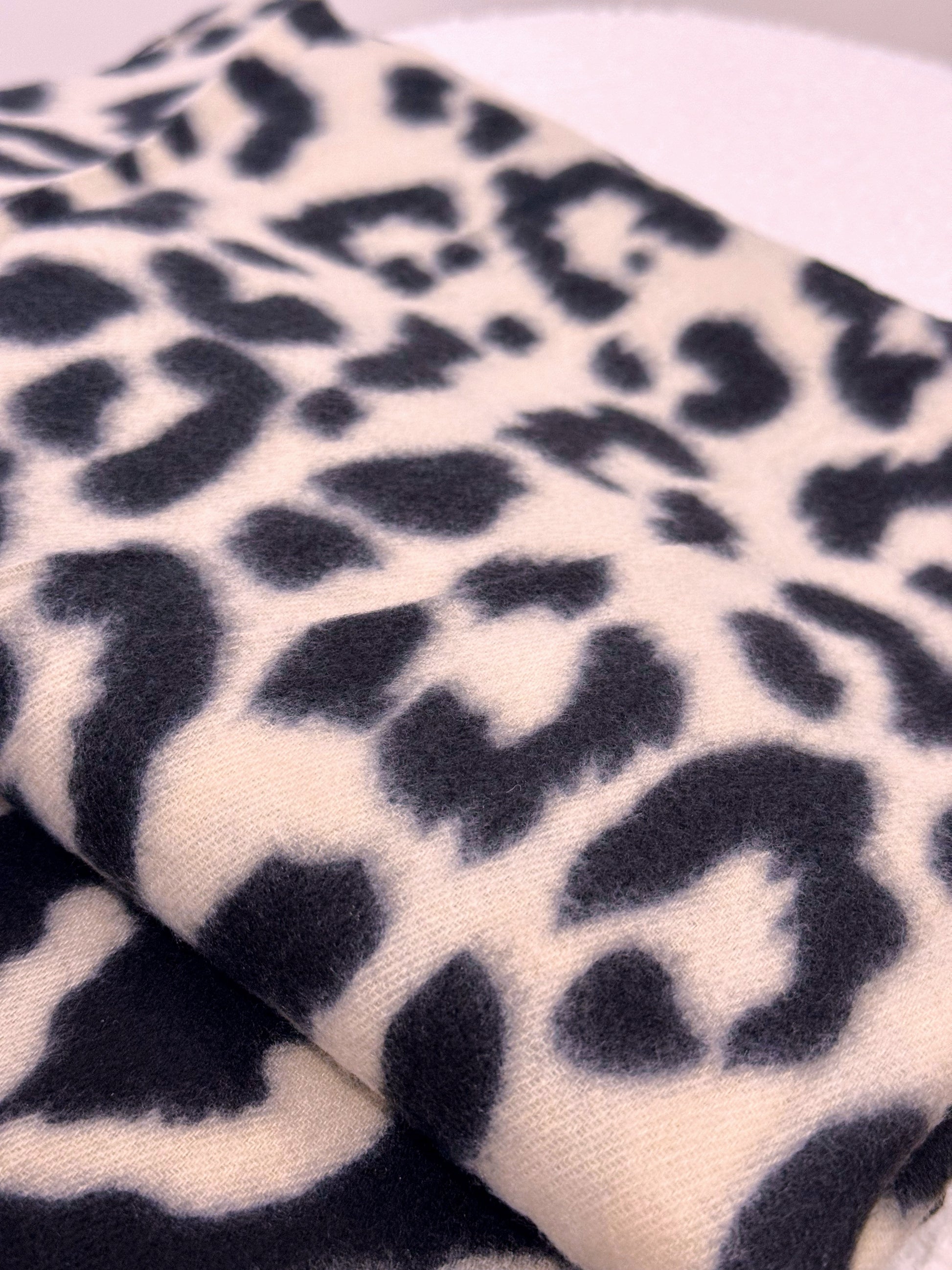 Cachecol Animal Print com Franjas | 3 cores