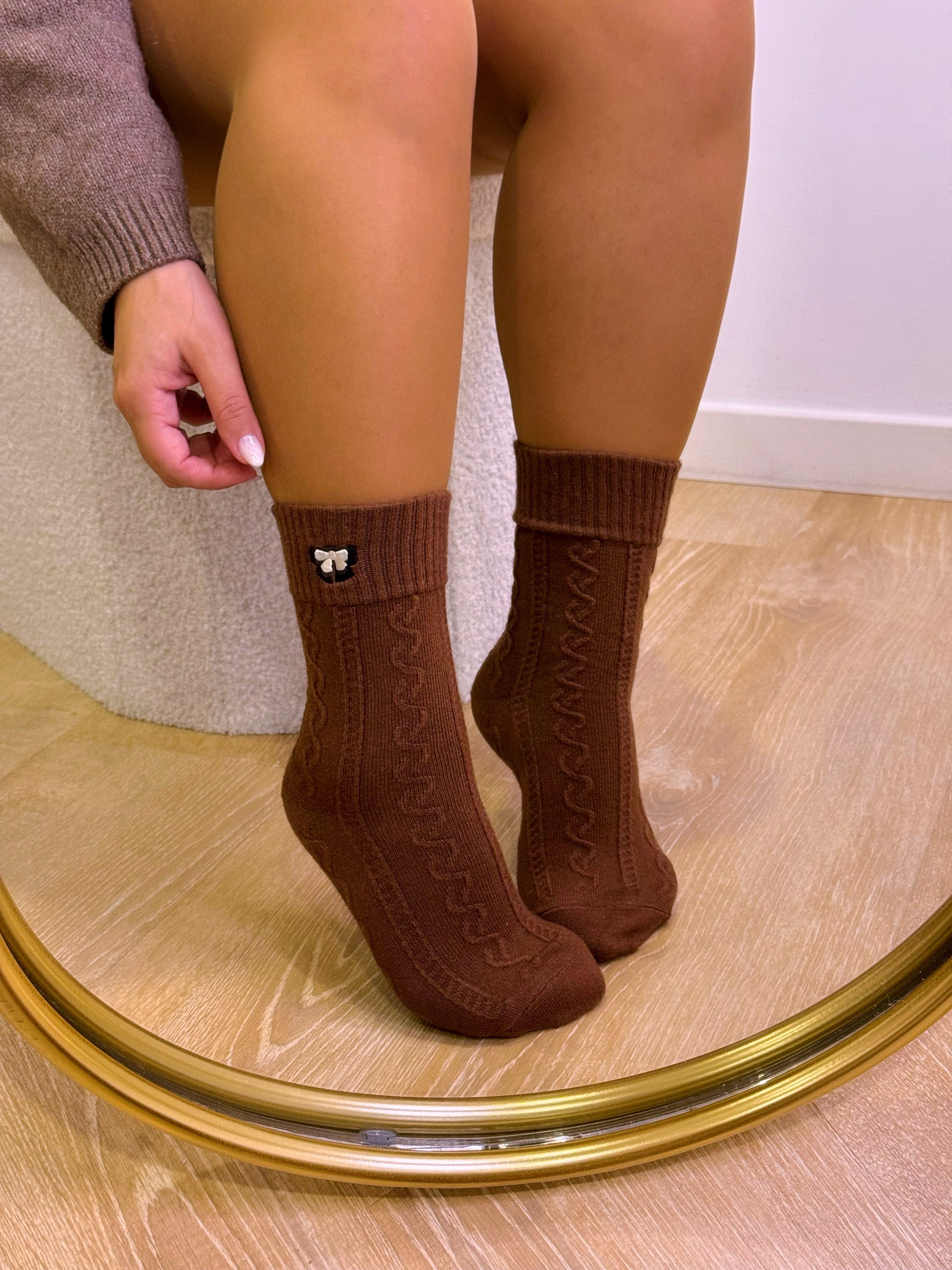 Meias de malha com lacinho bordado • com algodão e lã | 4 cores