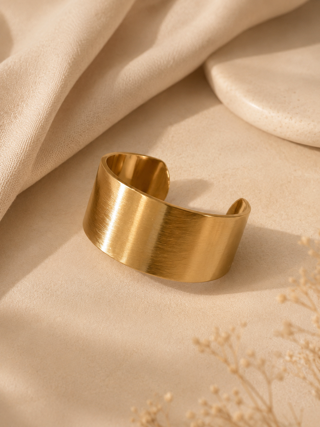 Pulseira rígida larga e lisa | Dourado