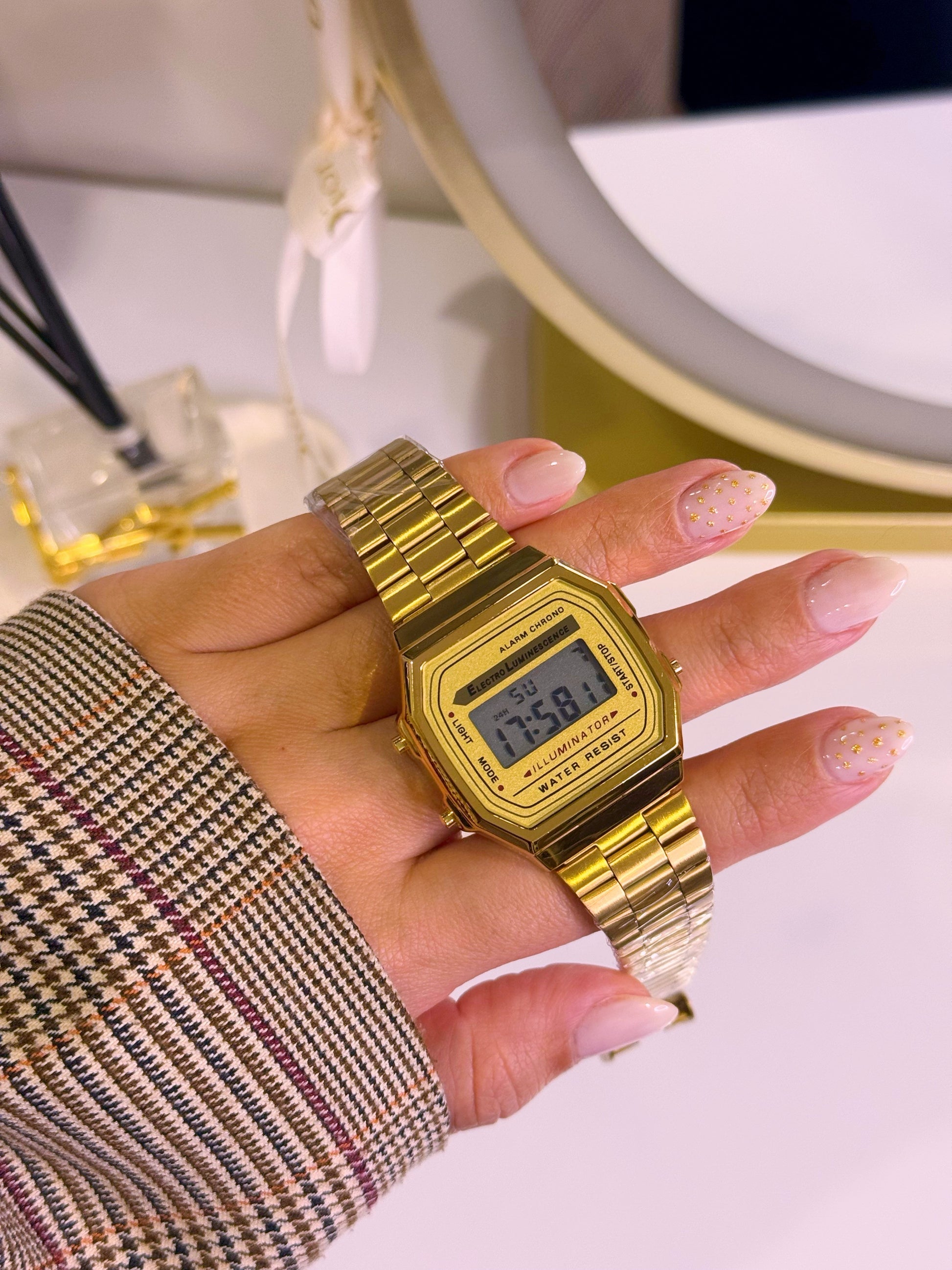 Relógio digital | Dourado
