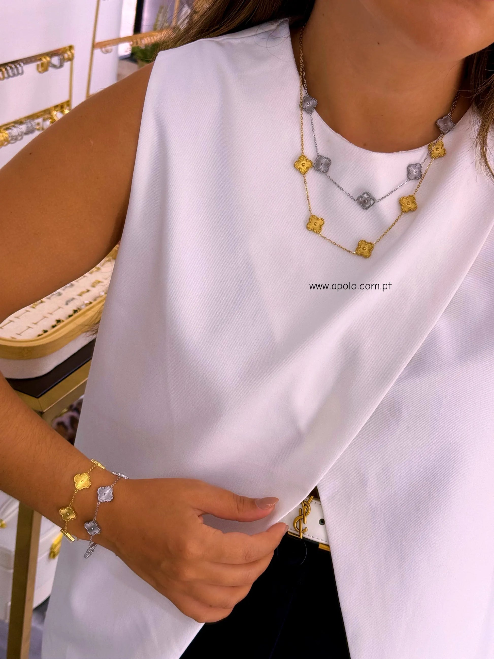 Pulseira 5 trevos com relevos | 2 Cores