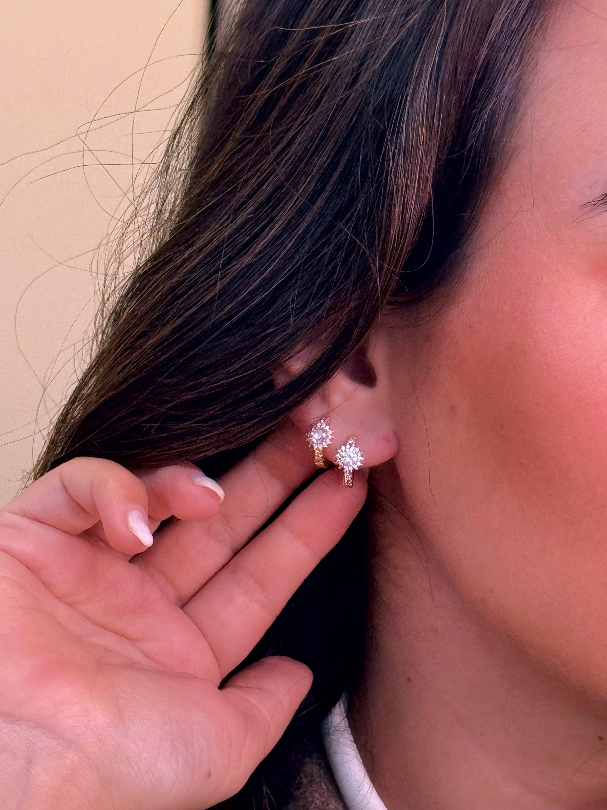 Argolinhas estrelinha rosa em brilhantes | Rose Gold