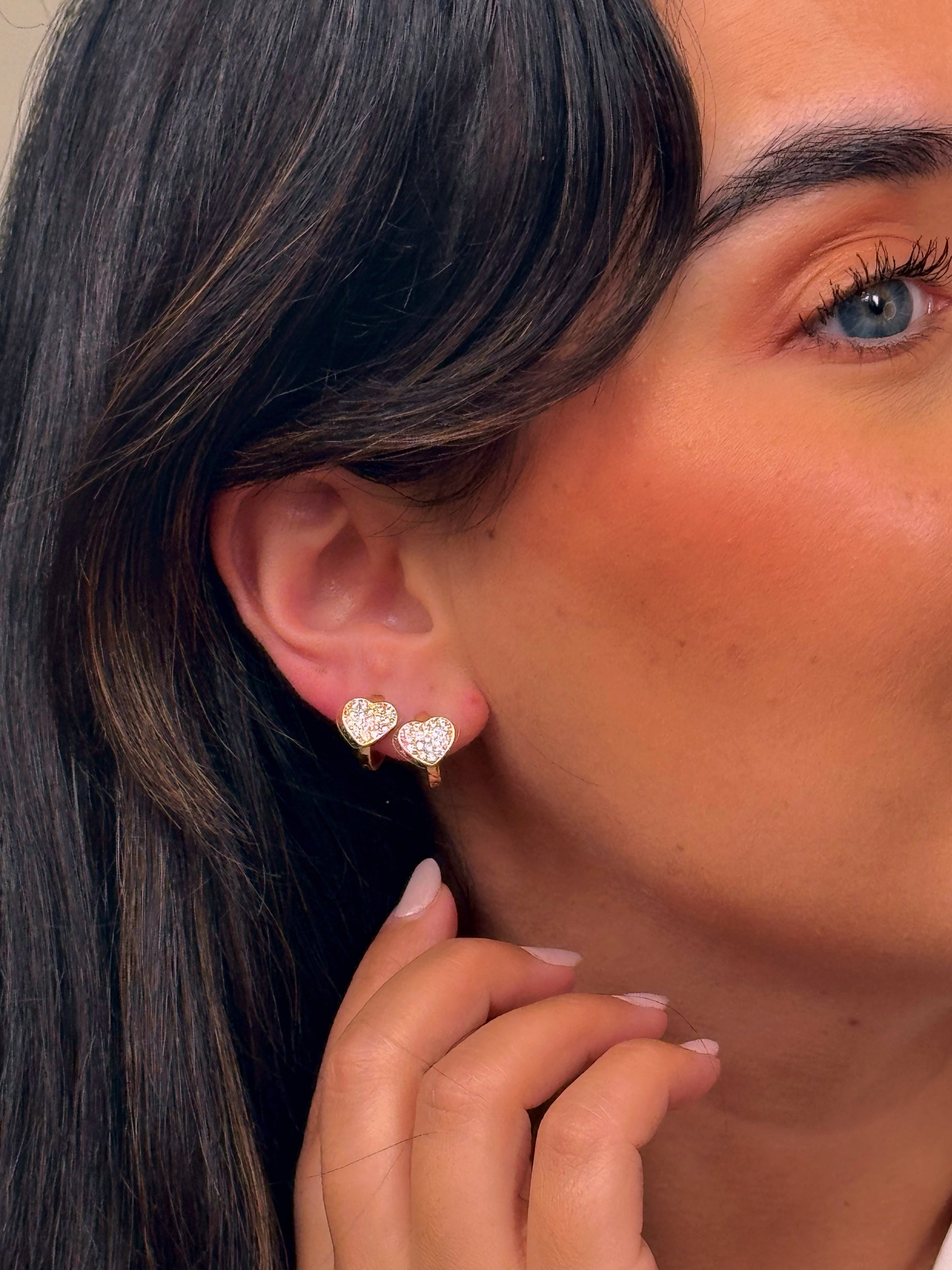 Argolinhas com coração preenchido de brilhantes | Rose Gold