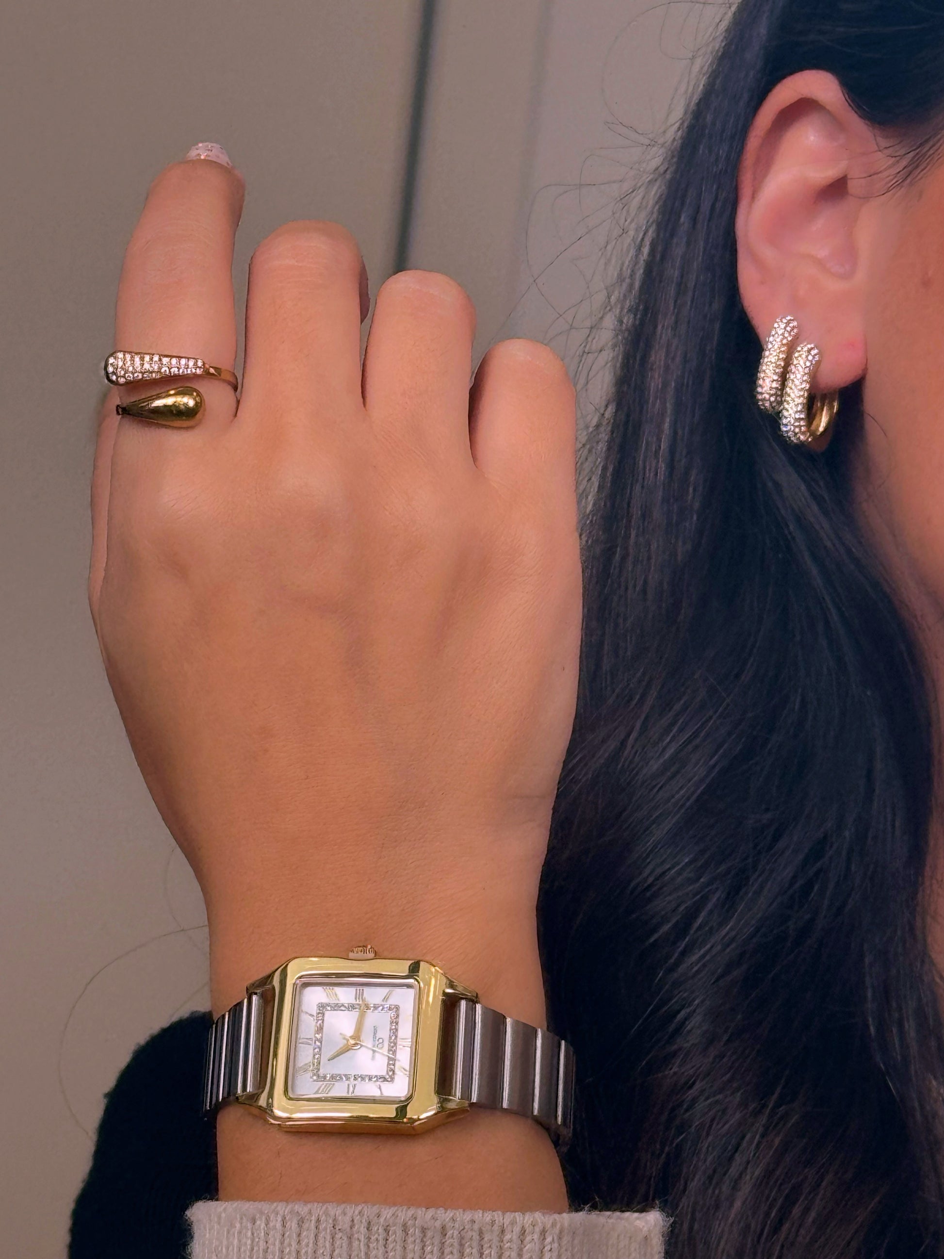 Relógio analógico quadrado | Mix Prateado Dourado com brilhantes