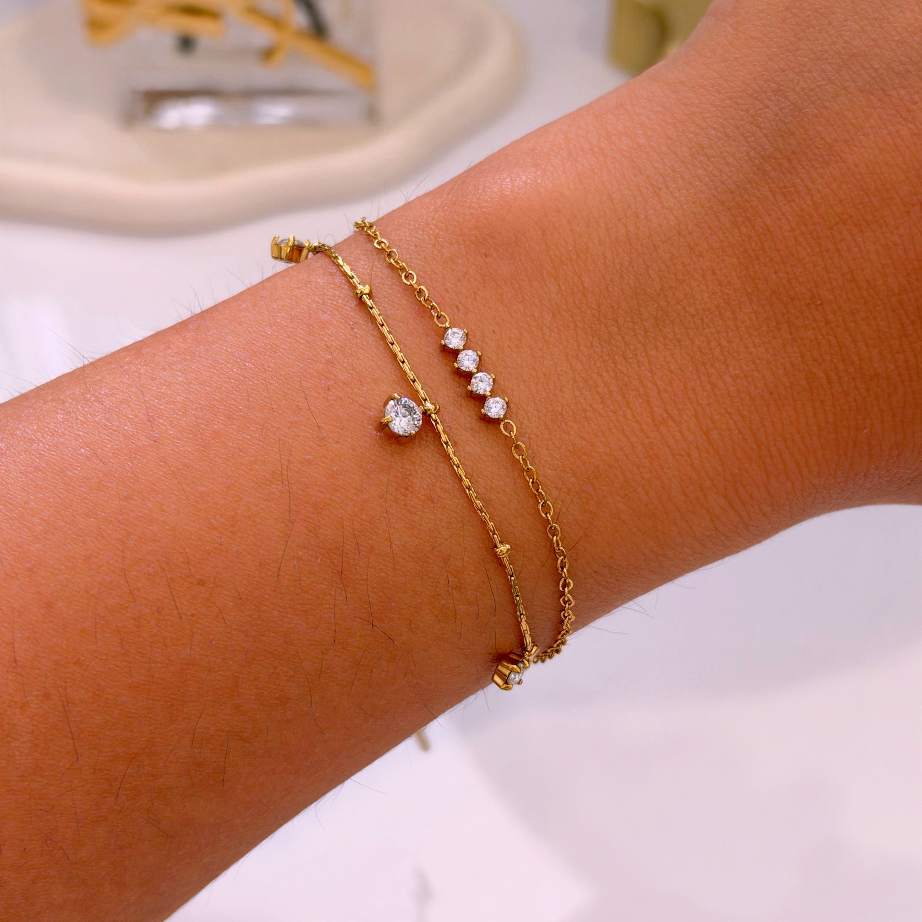 Pulseira efeito duplo malha fina e corrente com brilhantes | Brilhantes Simples