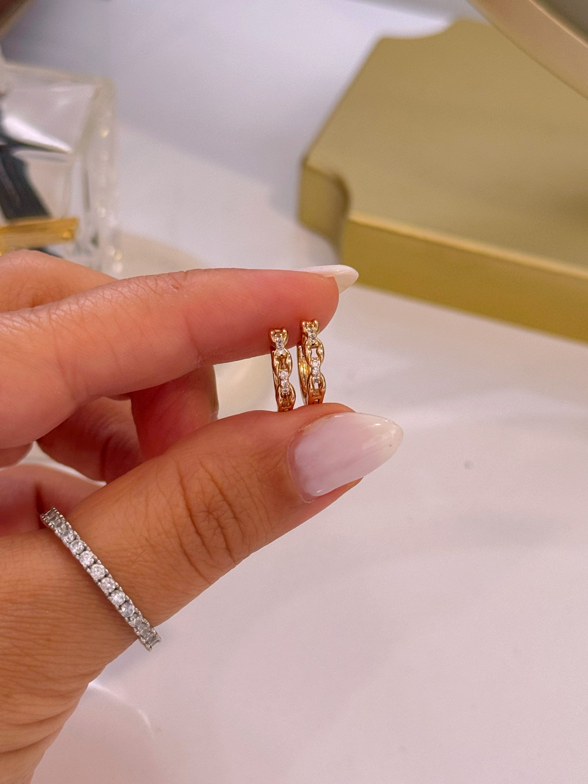 Argolinhas efeito corrente com brilhantes | Rose Gold