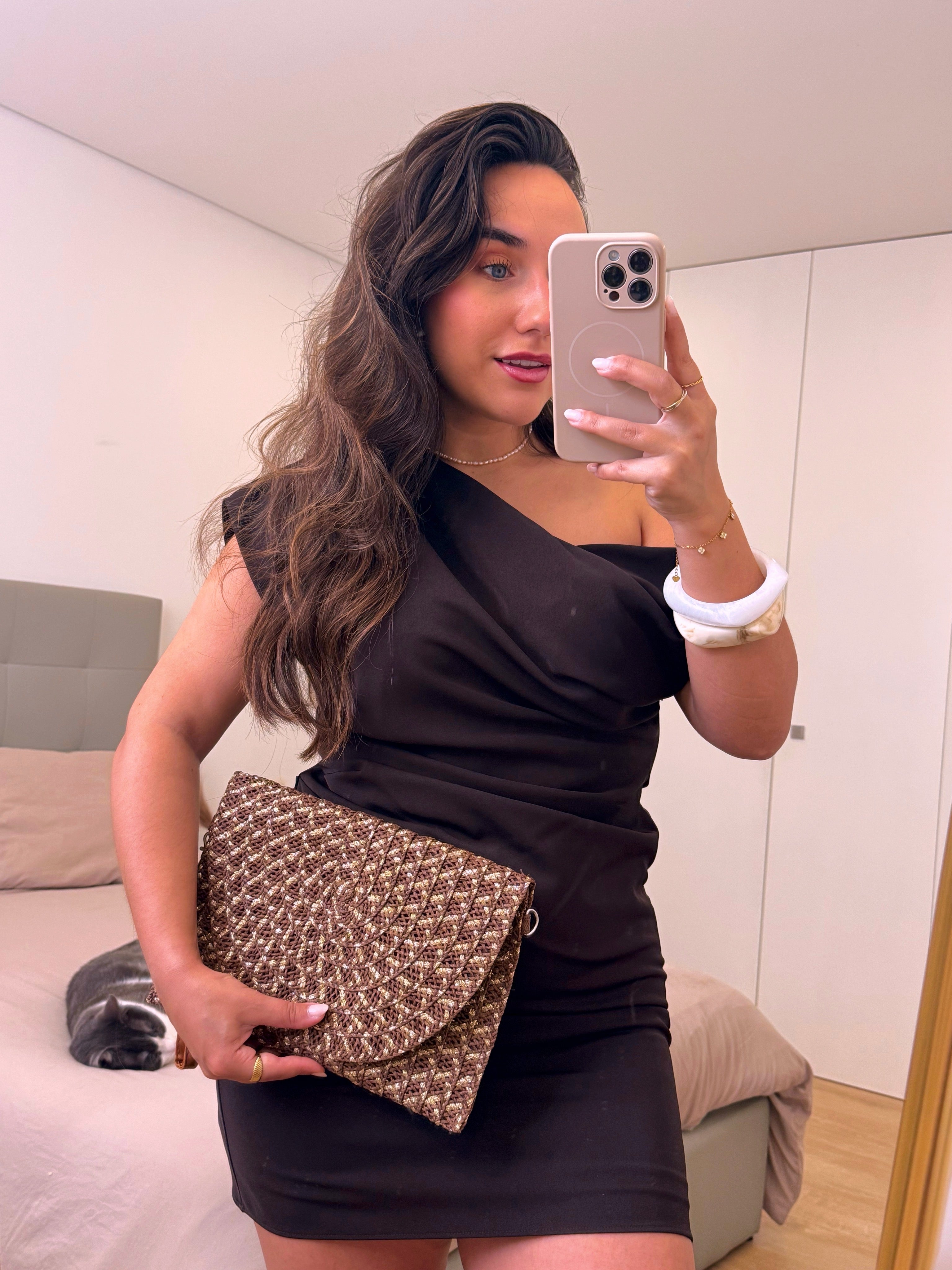 Clutch de palha estilo envelope | Castanho e Dourado