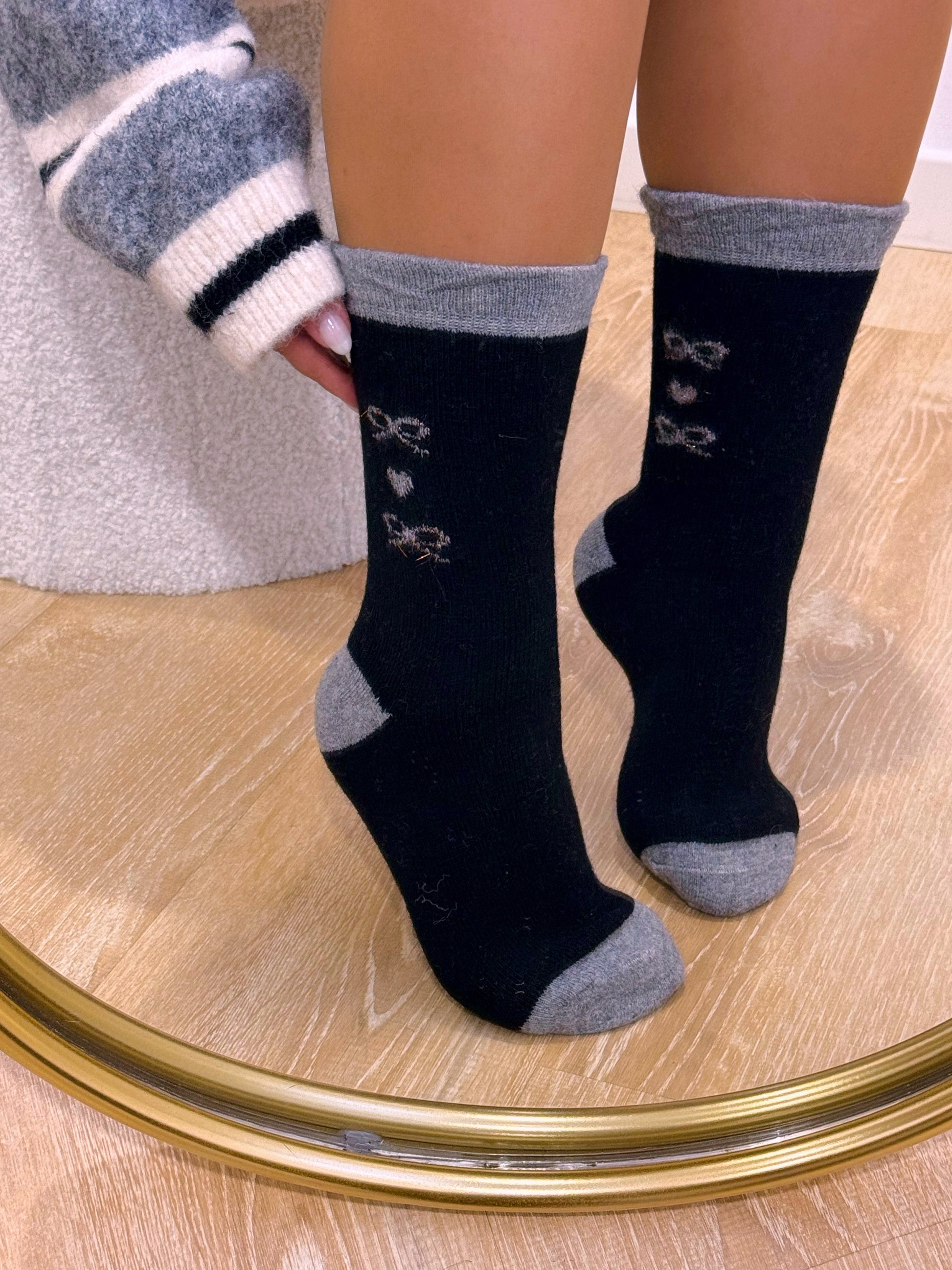 Meias de malha com lacinhos • em lã e caxemira | 4 cores