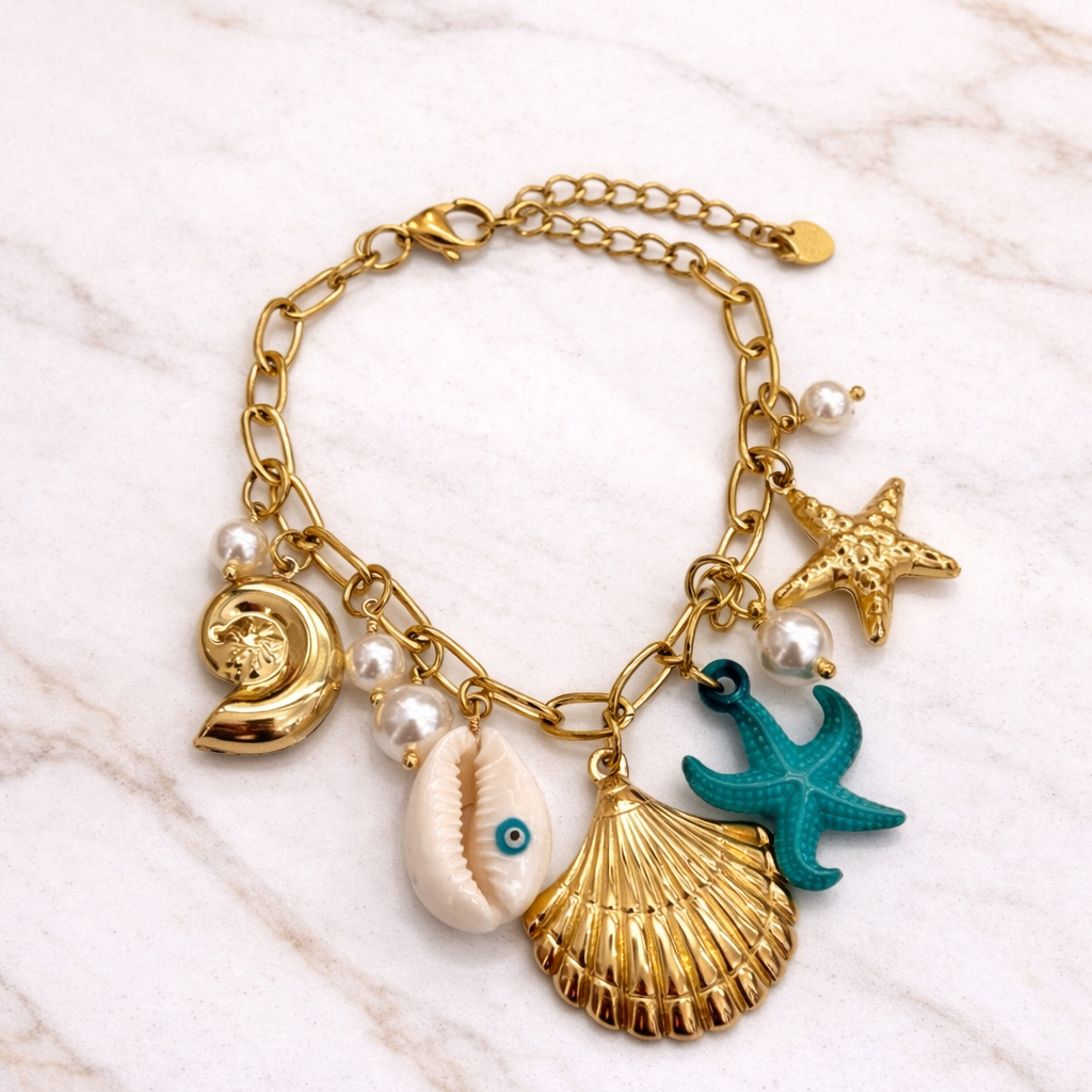 𝐄𝐝𝐢𝐜̧𝐚̃𝐨 𝐋𝐢𝐦𝐢𝐭𝐚𝐝𝐚 𝐕𝐞𝐫𝐚̃𝐨 🐚 Pulseira corrente com estrela do mar turquesa e vários pendentes | Dourado