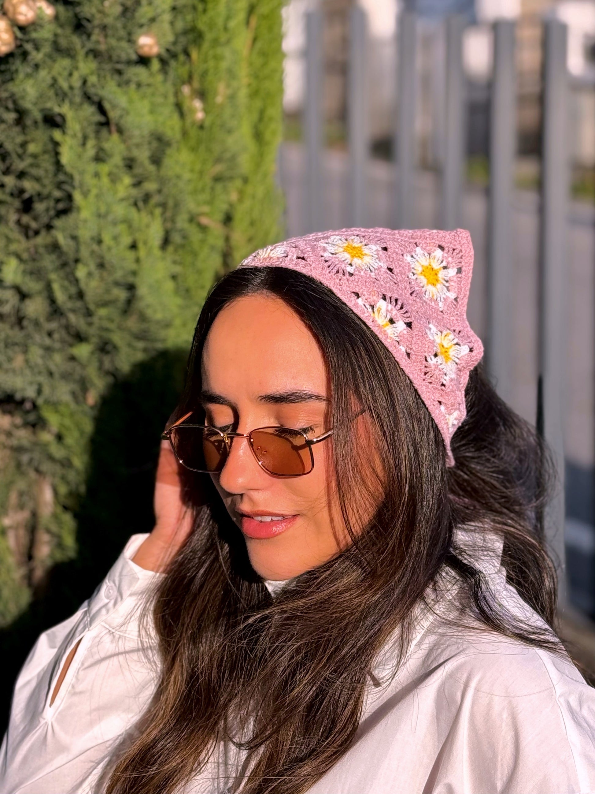 Bandana multifuncional em croché | Rosa com Flores