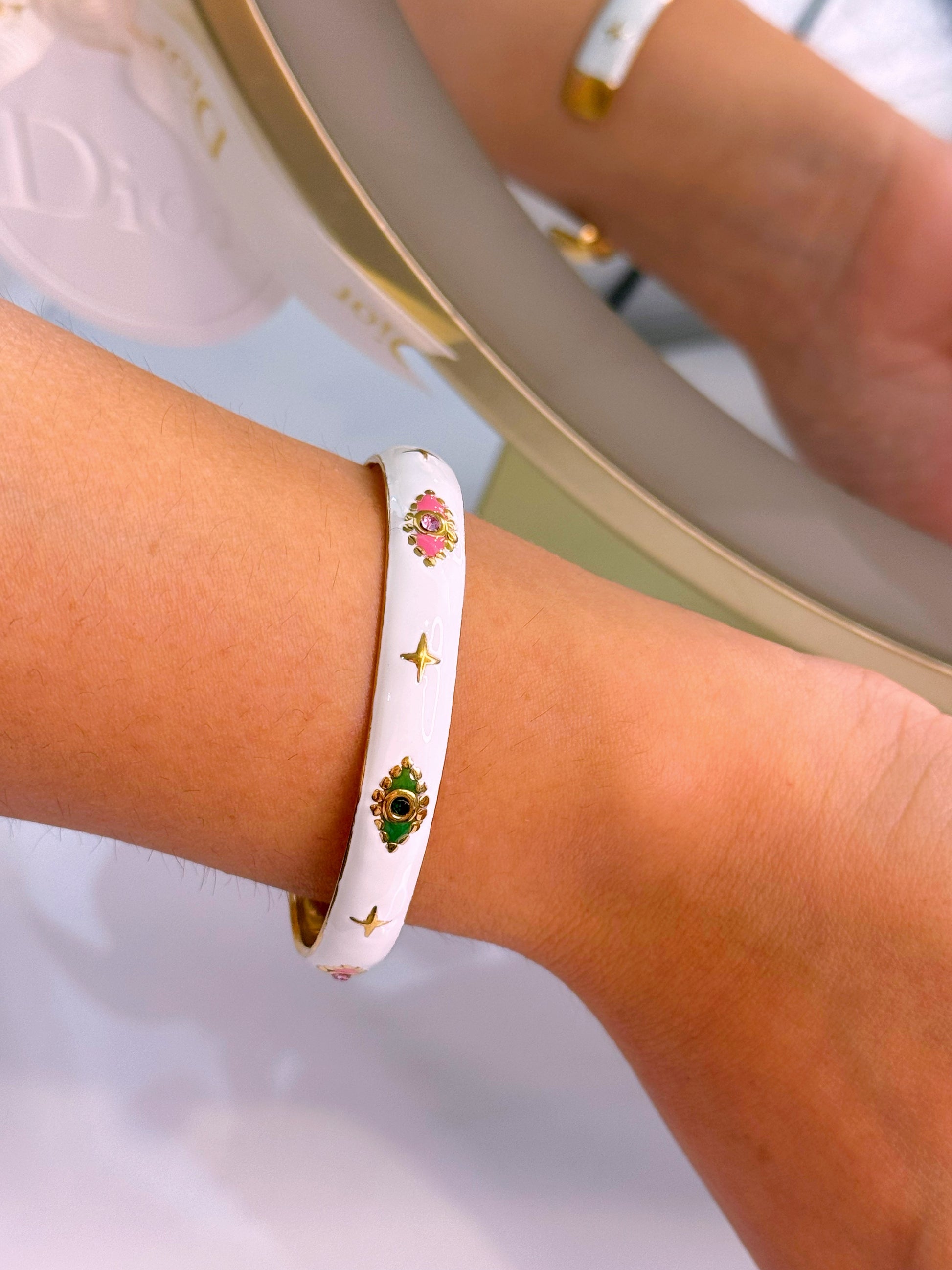 Pulseira Rígida – Escrava Com Esmalte, Estrelinhas e Olho Grego | Dourado