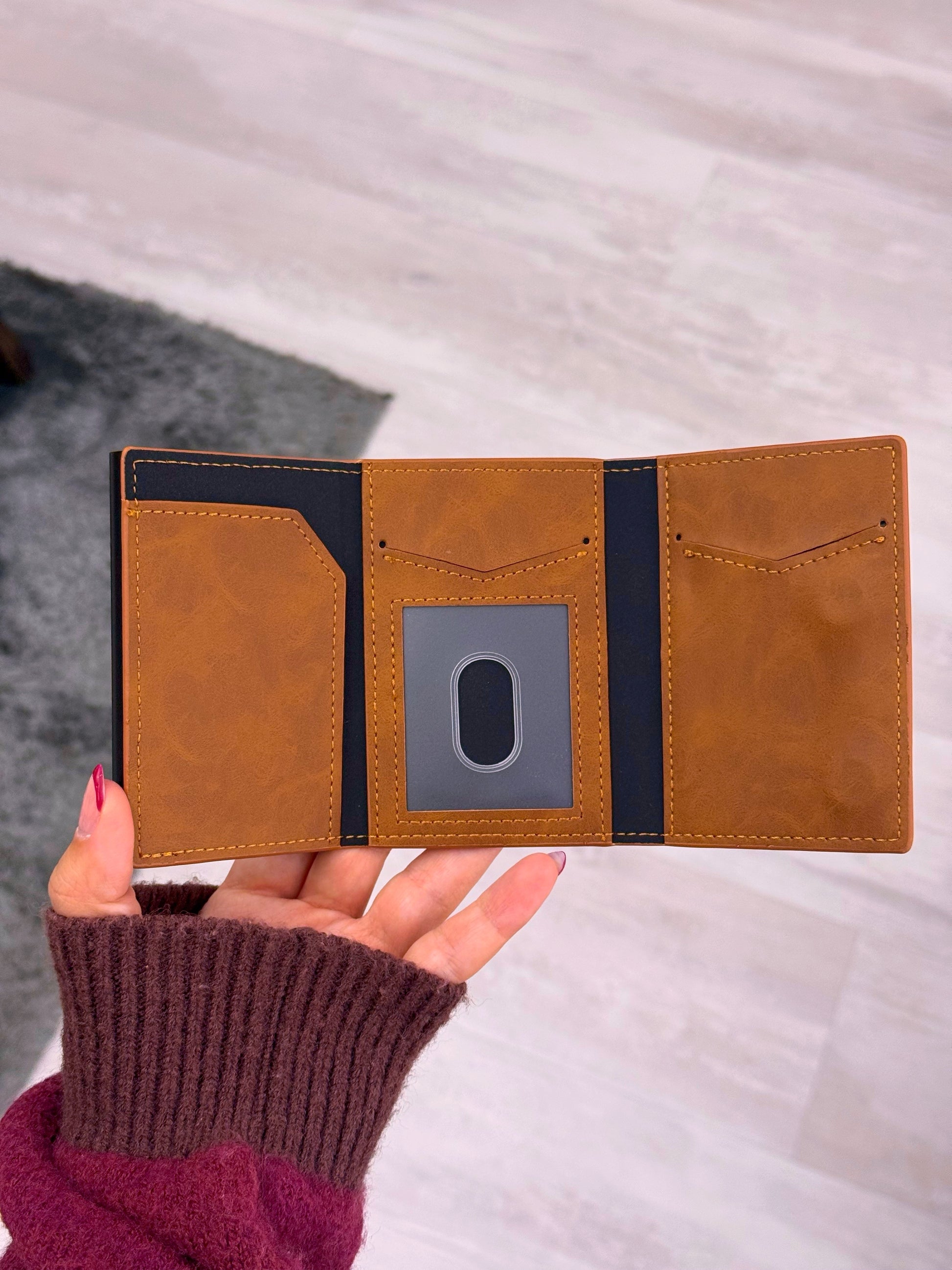 Porta cartões com fecho para moedas | Castanho claro