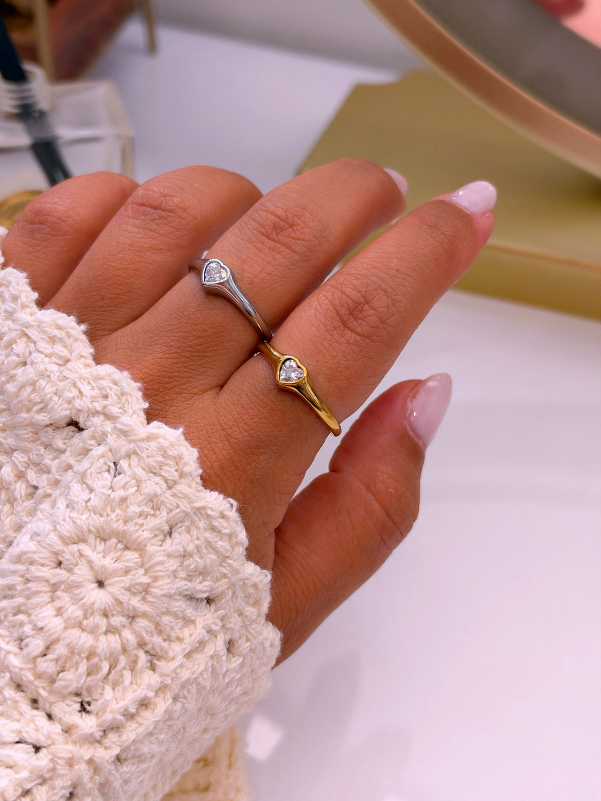Anel ajustável liso com coração em brilhante | 2 Cores
