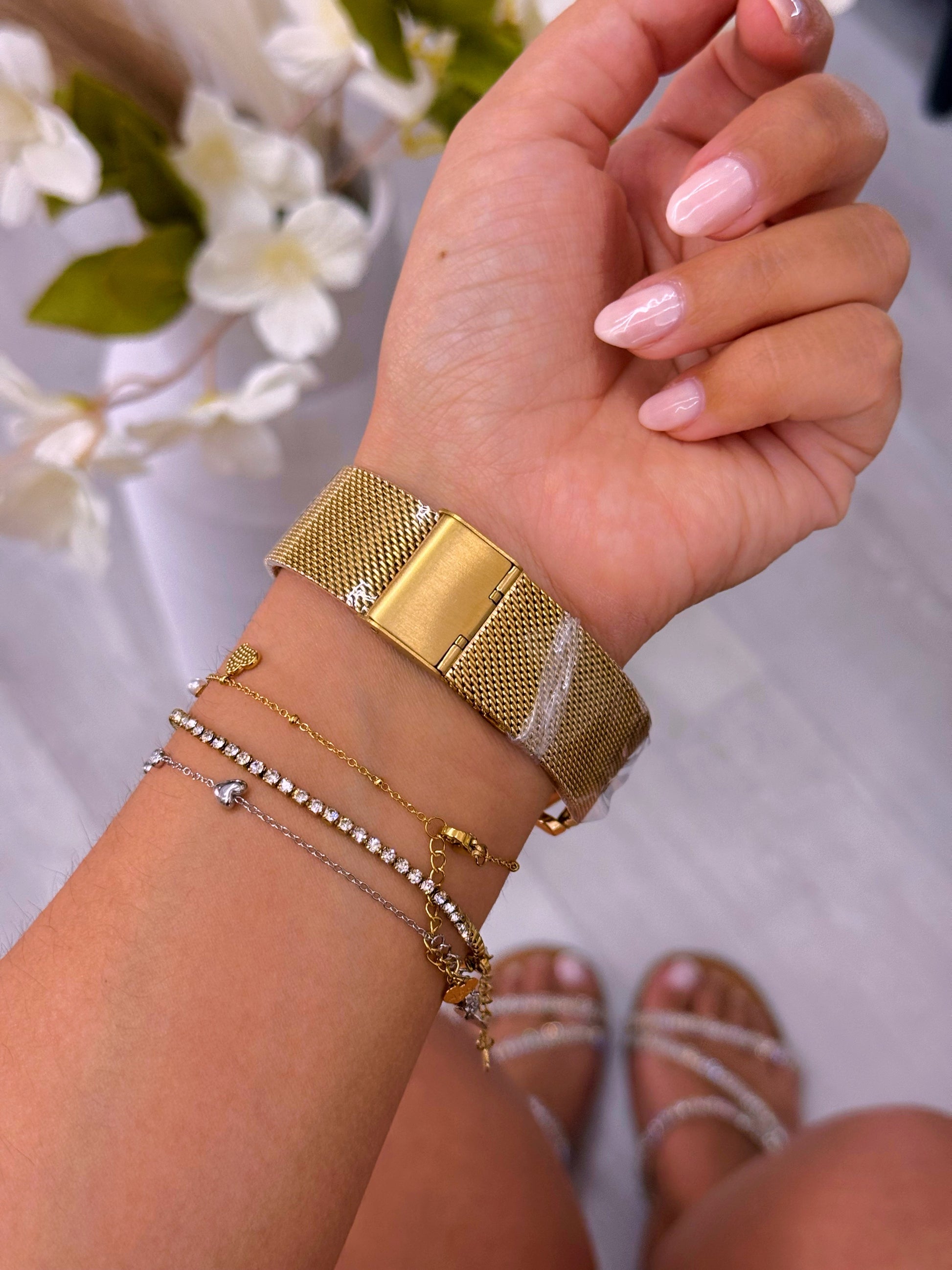 Relógio digital bracelete simples | Dourado