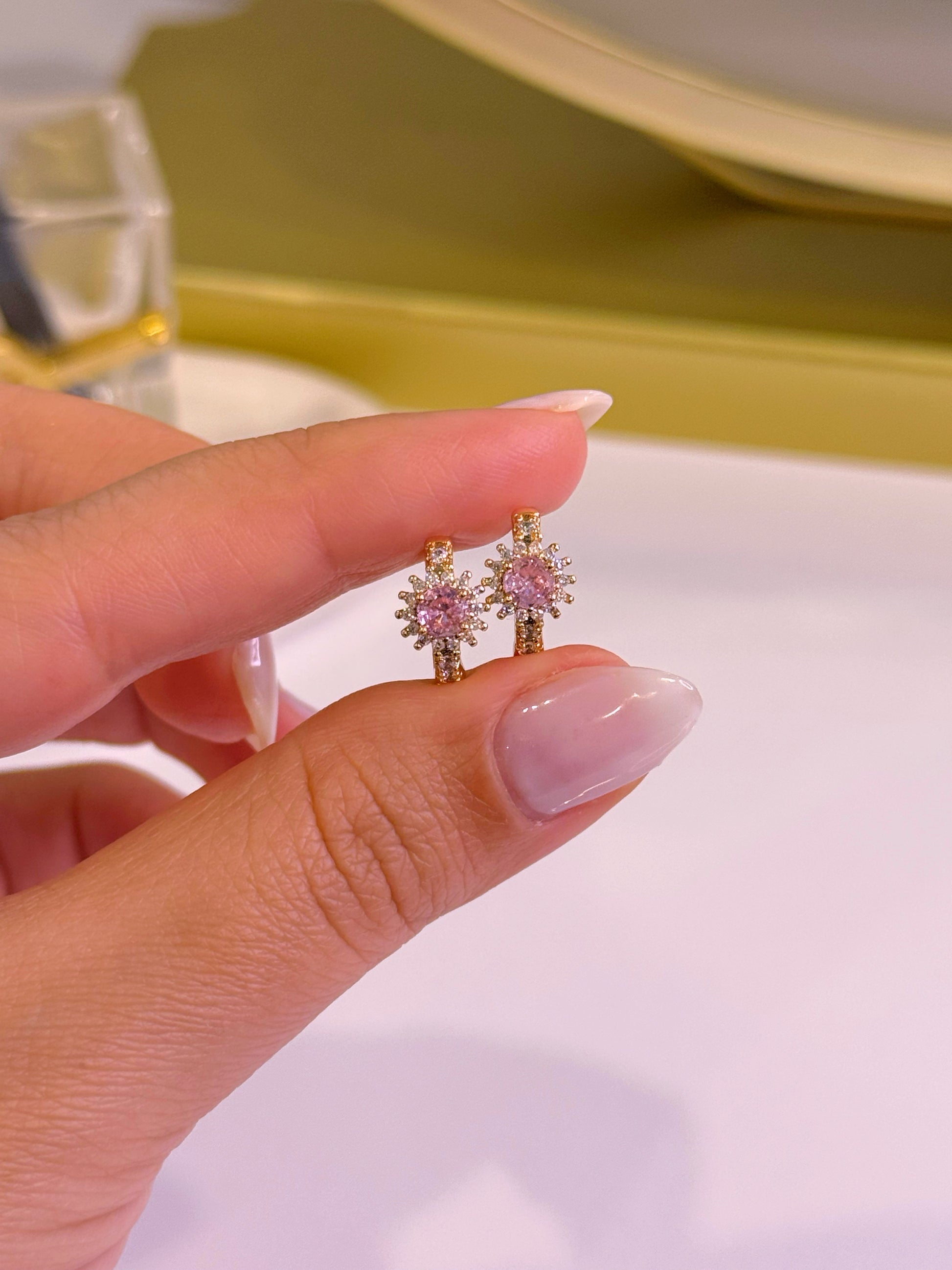 Argolinhas estrelinha rosa em brilhantes | Rose Gold