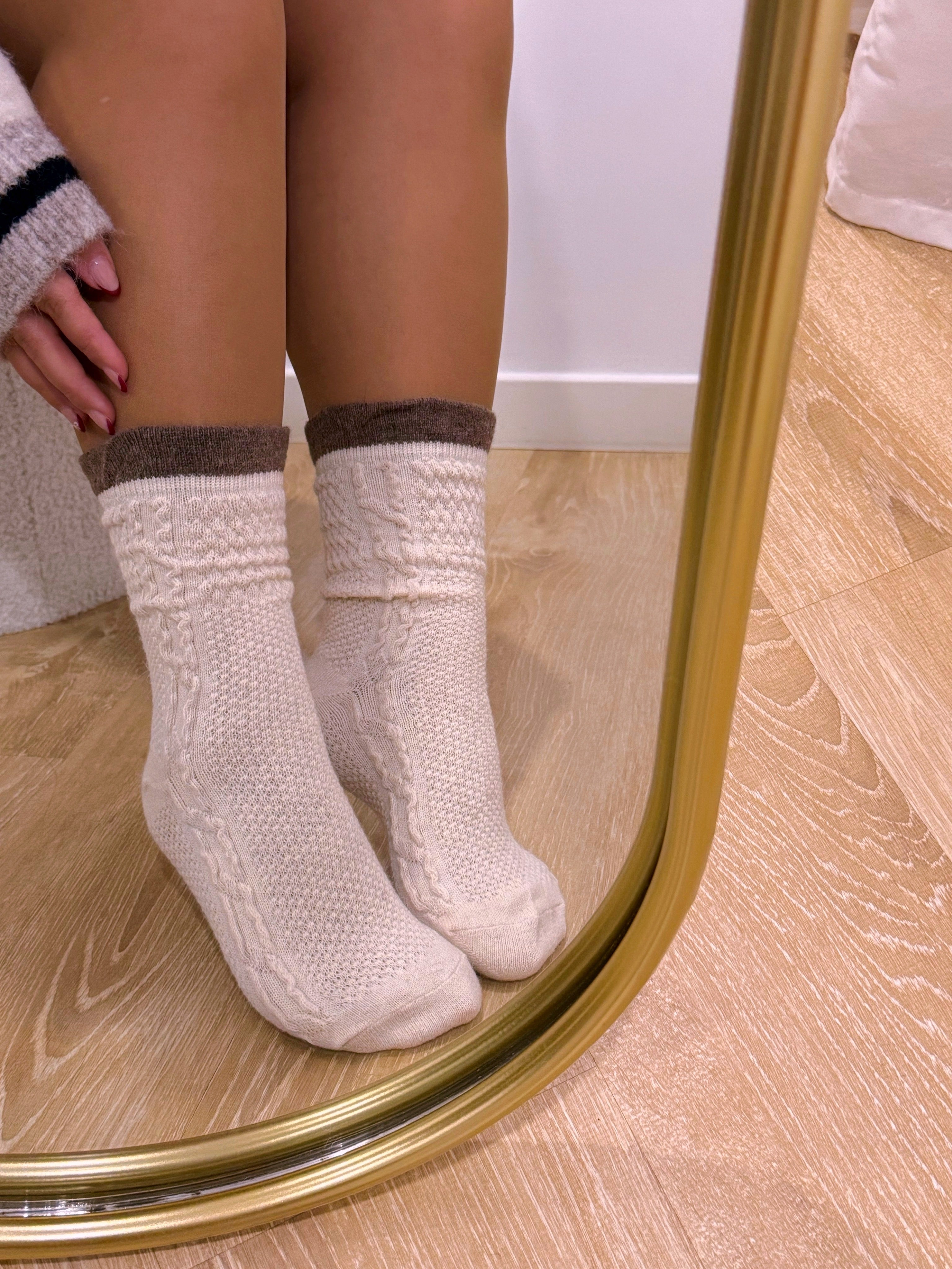 Meias de malha com folho • em lã e caxemira | 4 cores