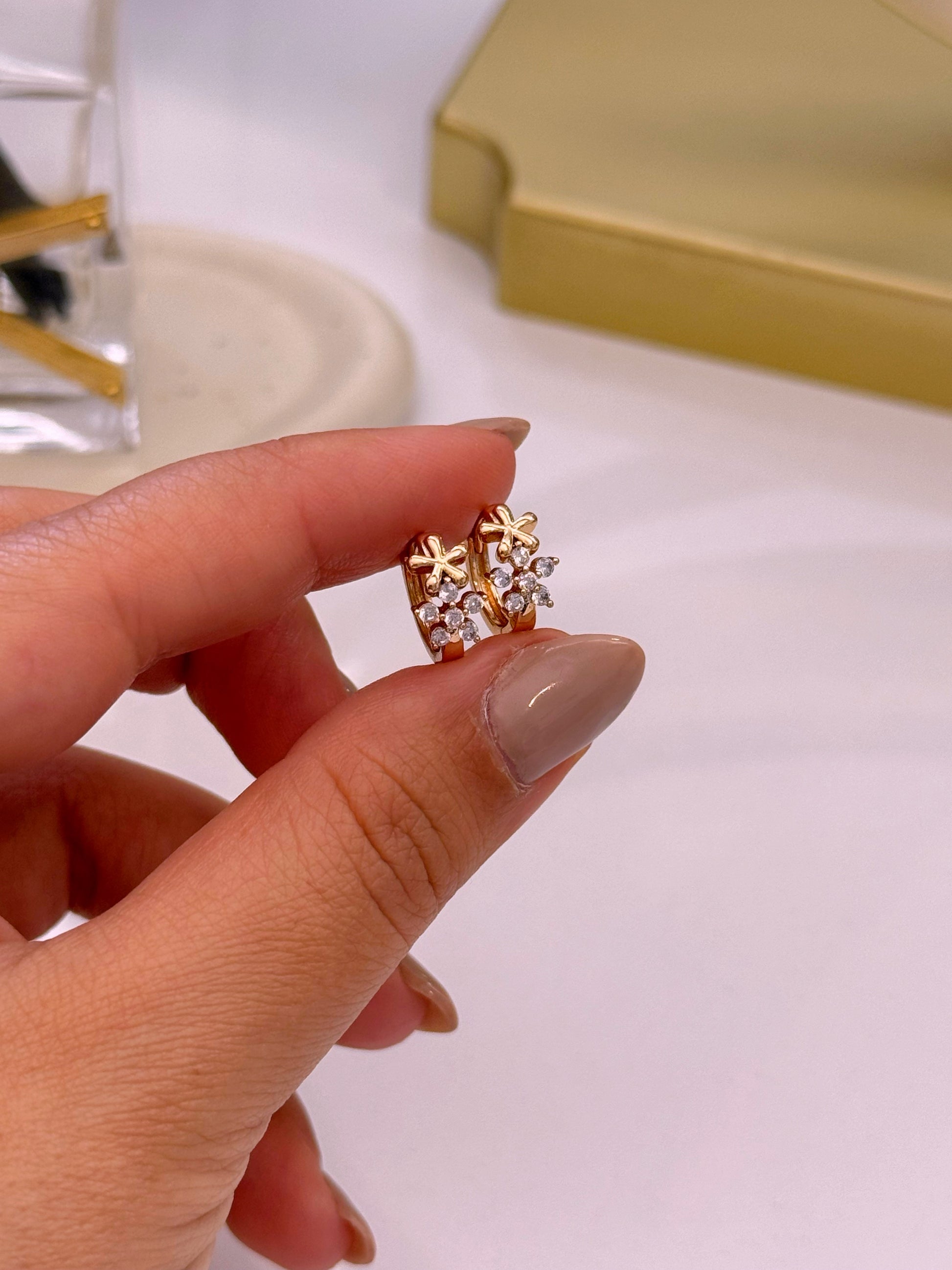 Argolinhas com 2 flores, lisa e em brilhantes | Rose Gold