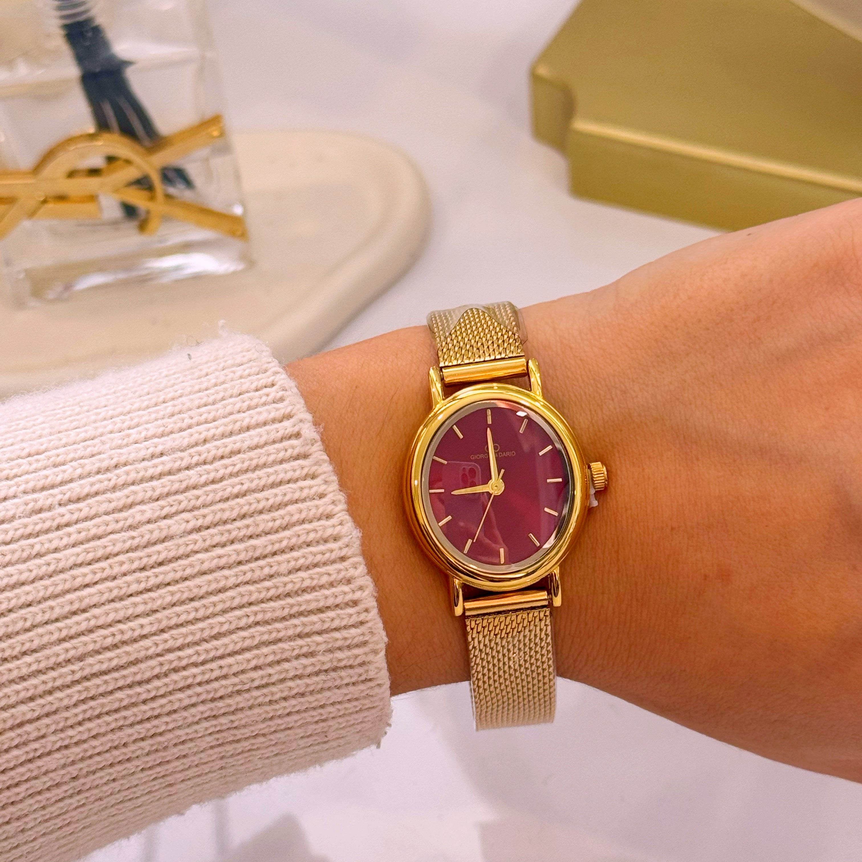 Relógio analógico com mostrador redondo | Bordô