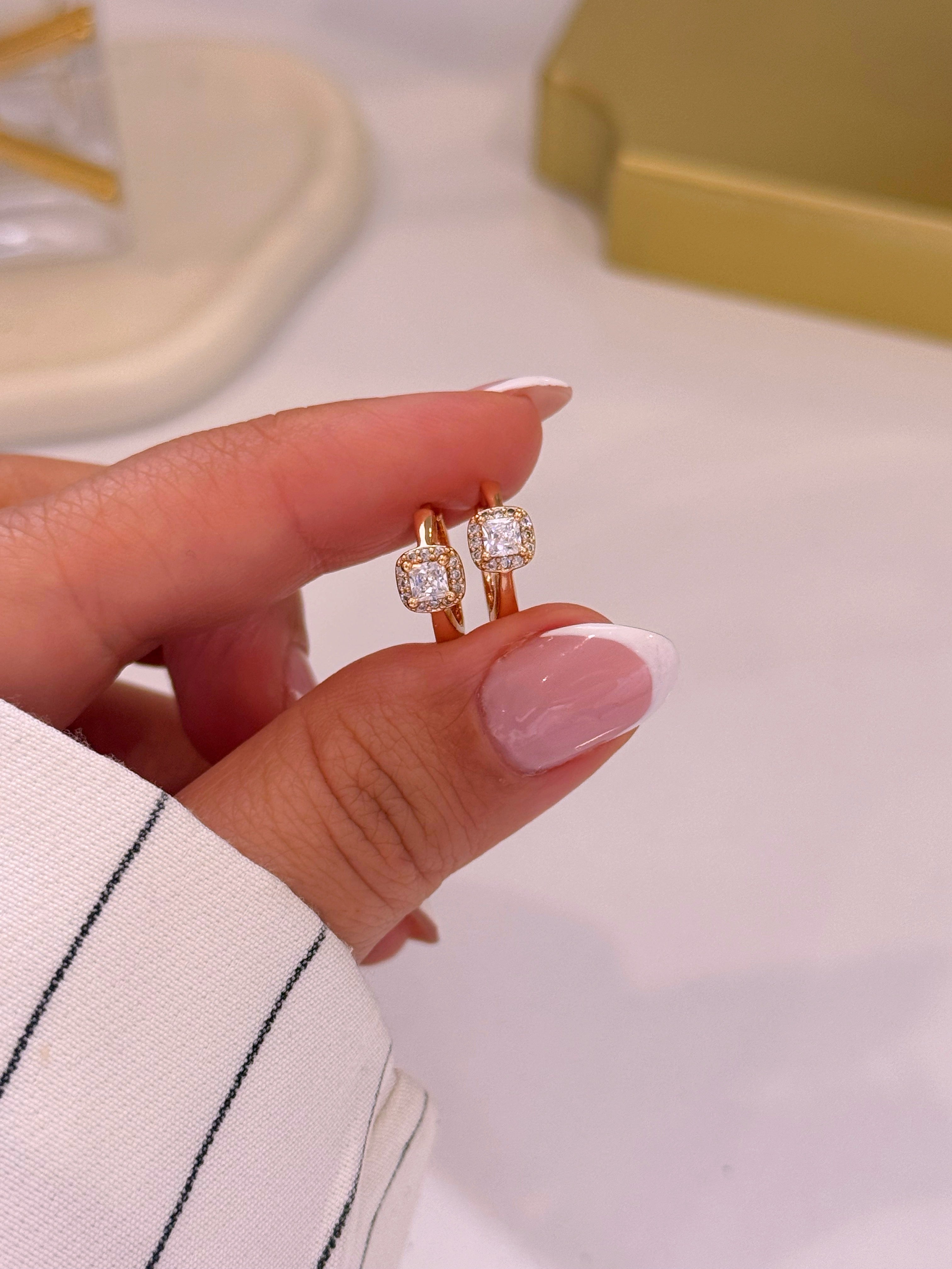 Argolinhas lisas com brilhante quadrado | Rose Gold