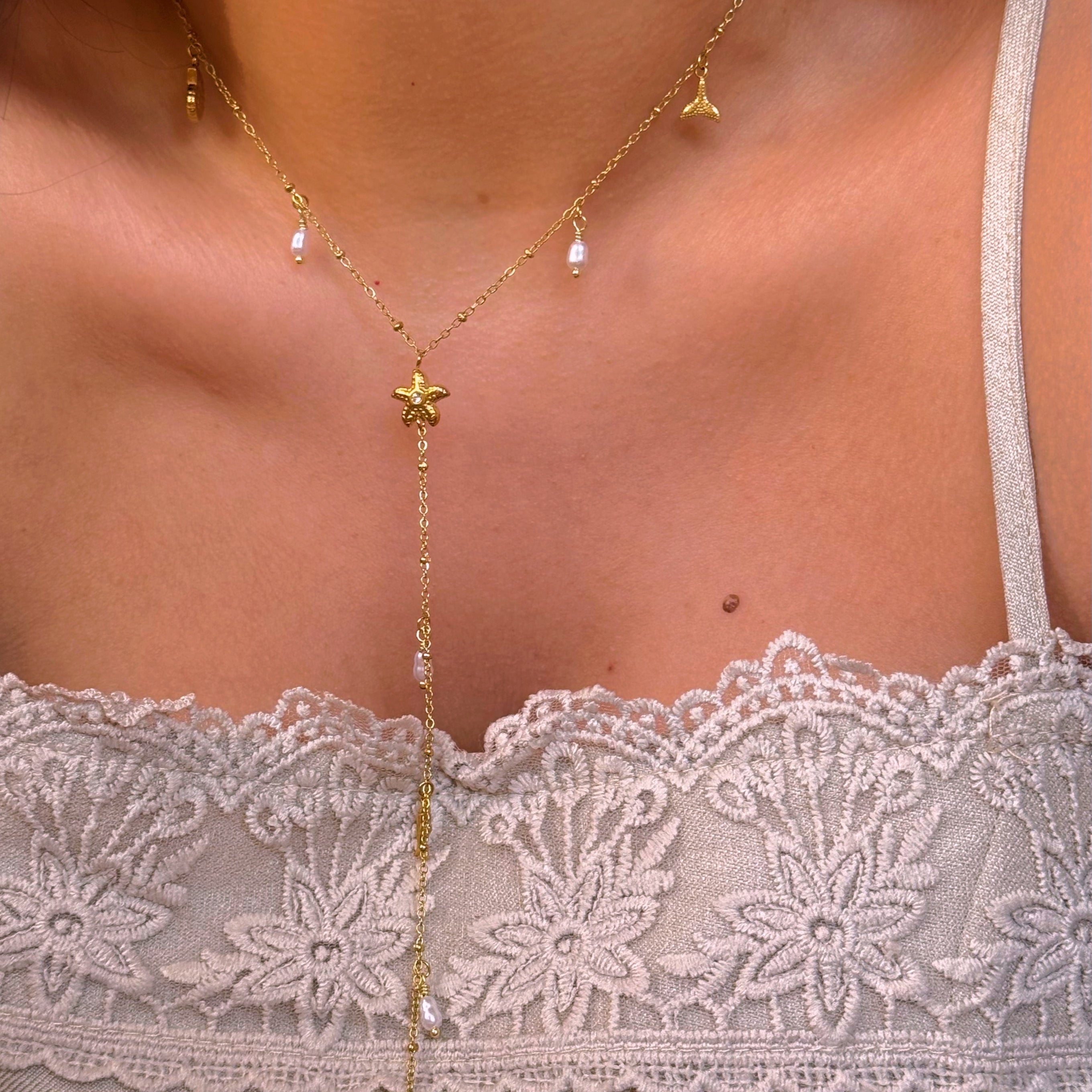 Colar com pérolas e pendentes mar | Dourado