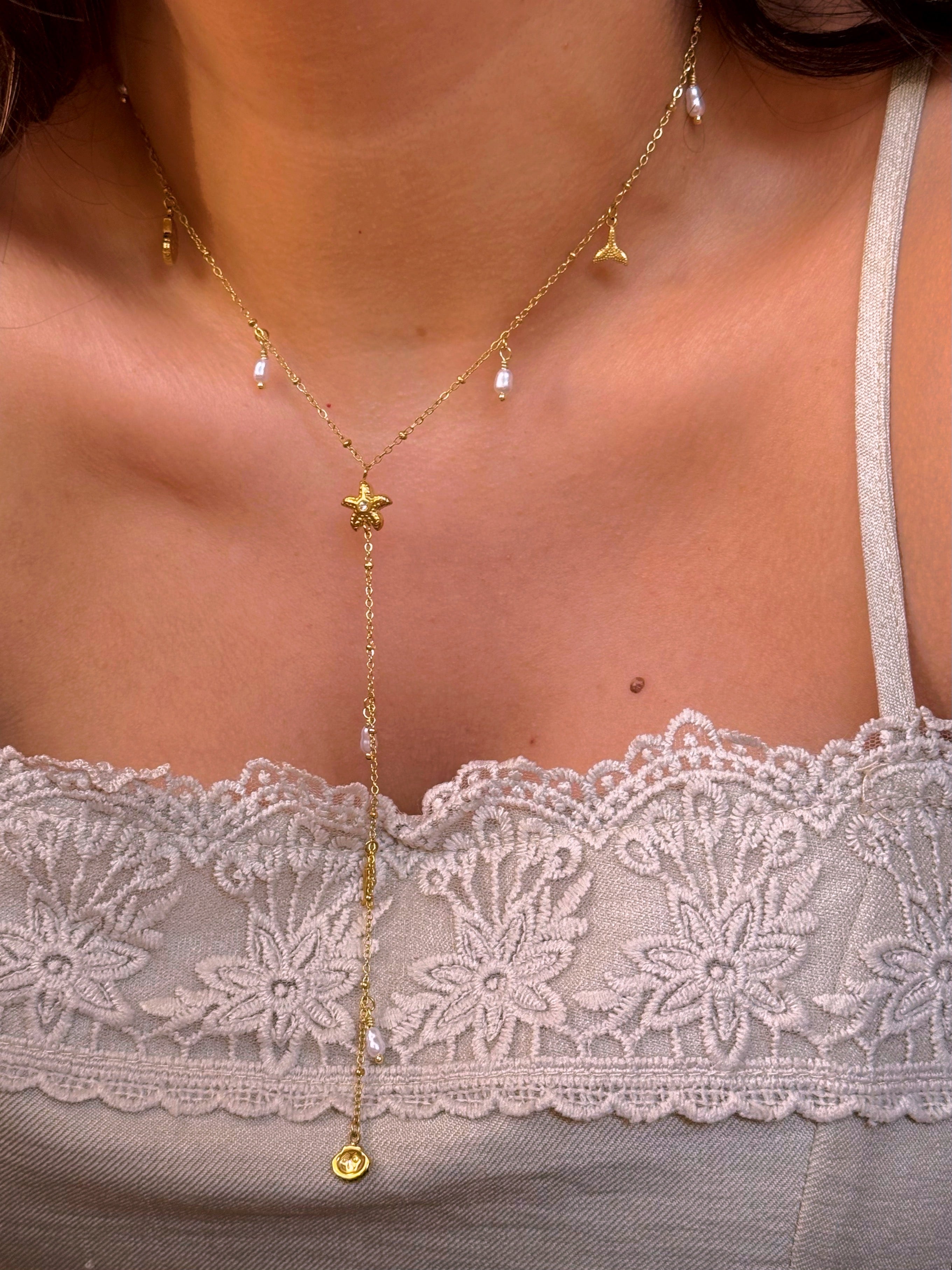 Colar com pérolas e pendentes mar | Dourado
