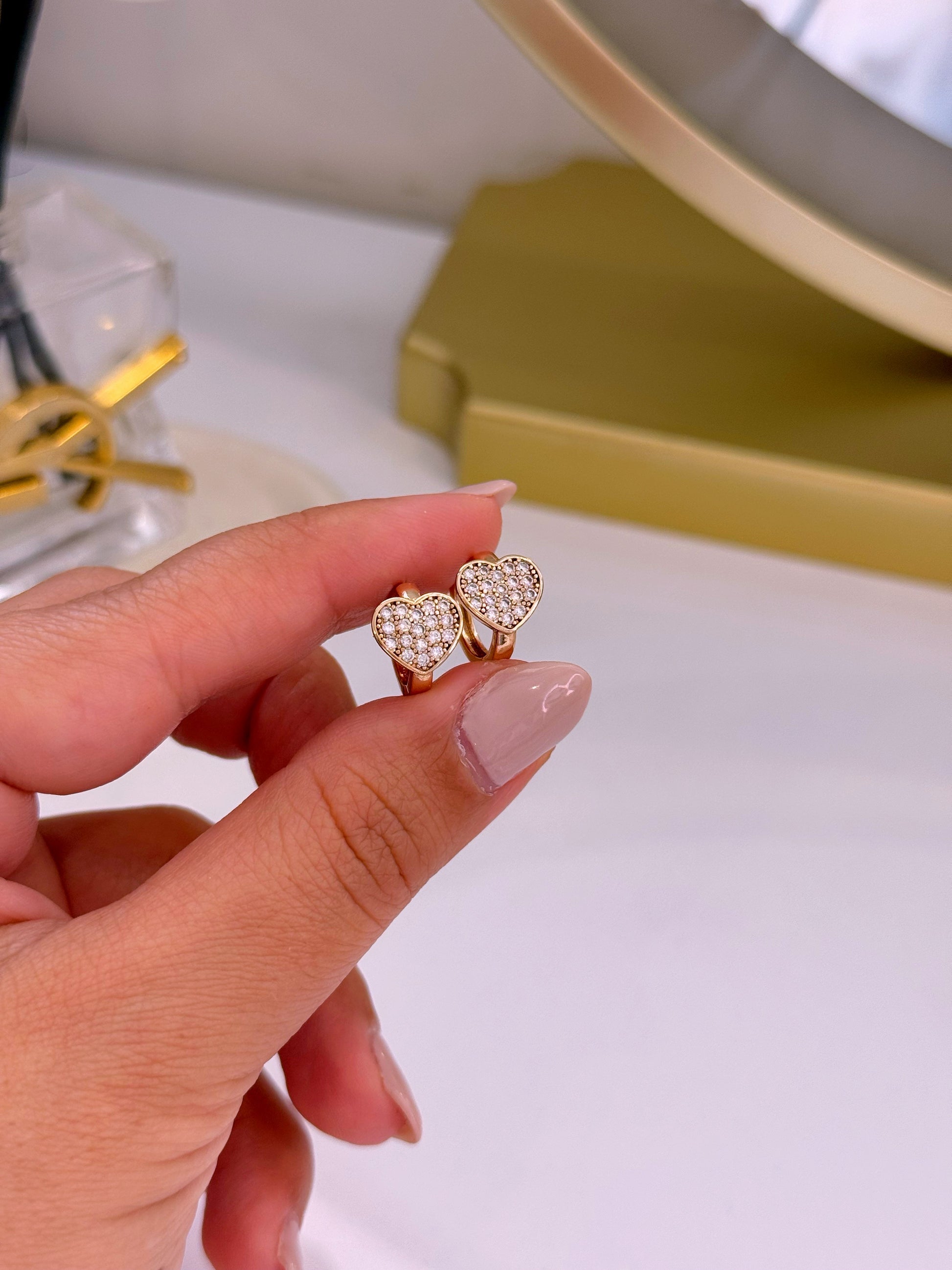 Argolinhas com coração preenchido de brilhantes | Rose Gold