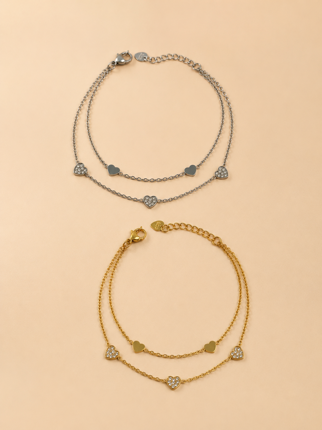 Pulseira efeito duplo com corações lisos e de brilhantes | 2 cores