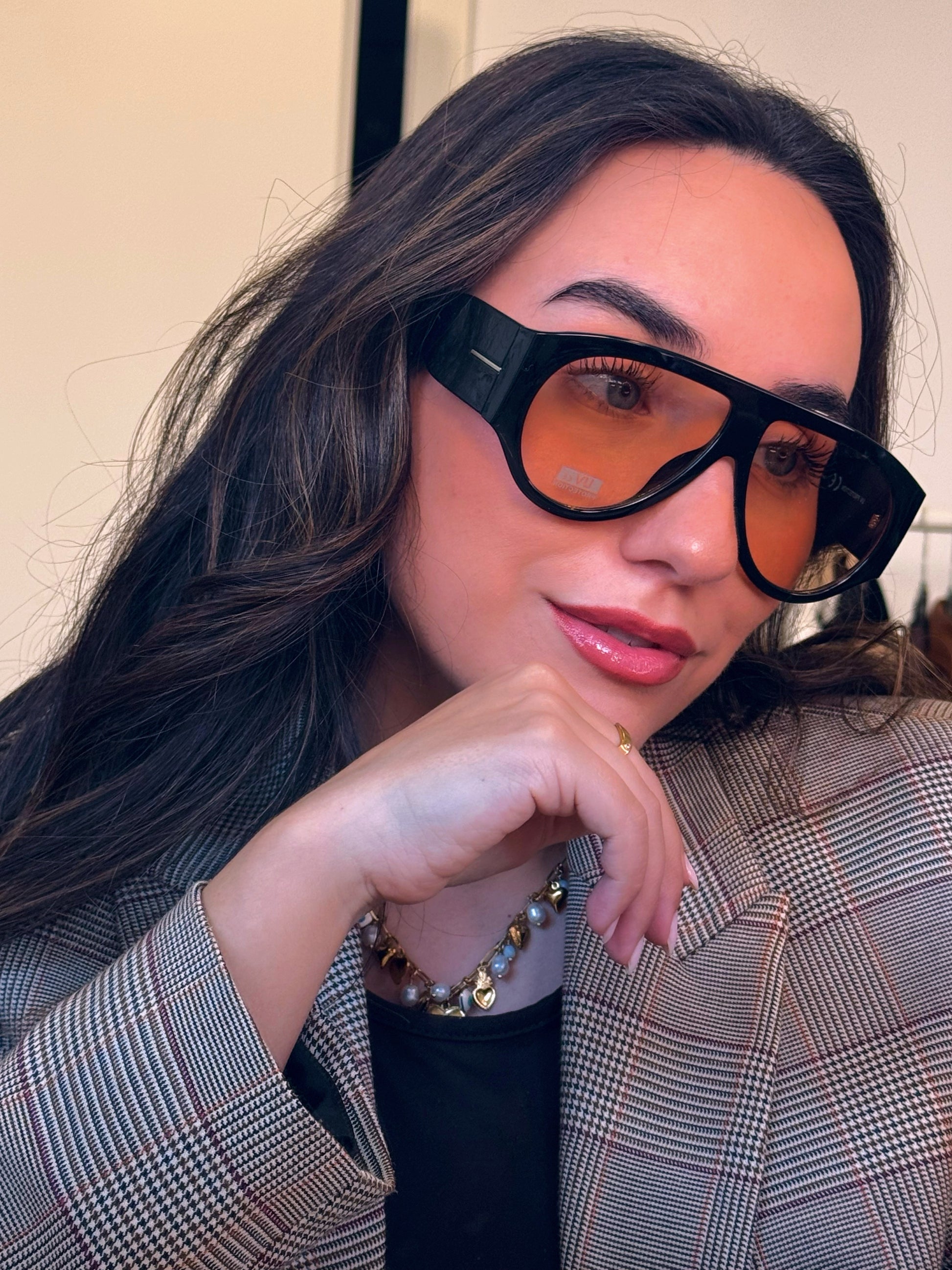 Óculos de sol oversized com armação em massa | Pretos com lente laranja