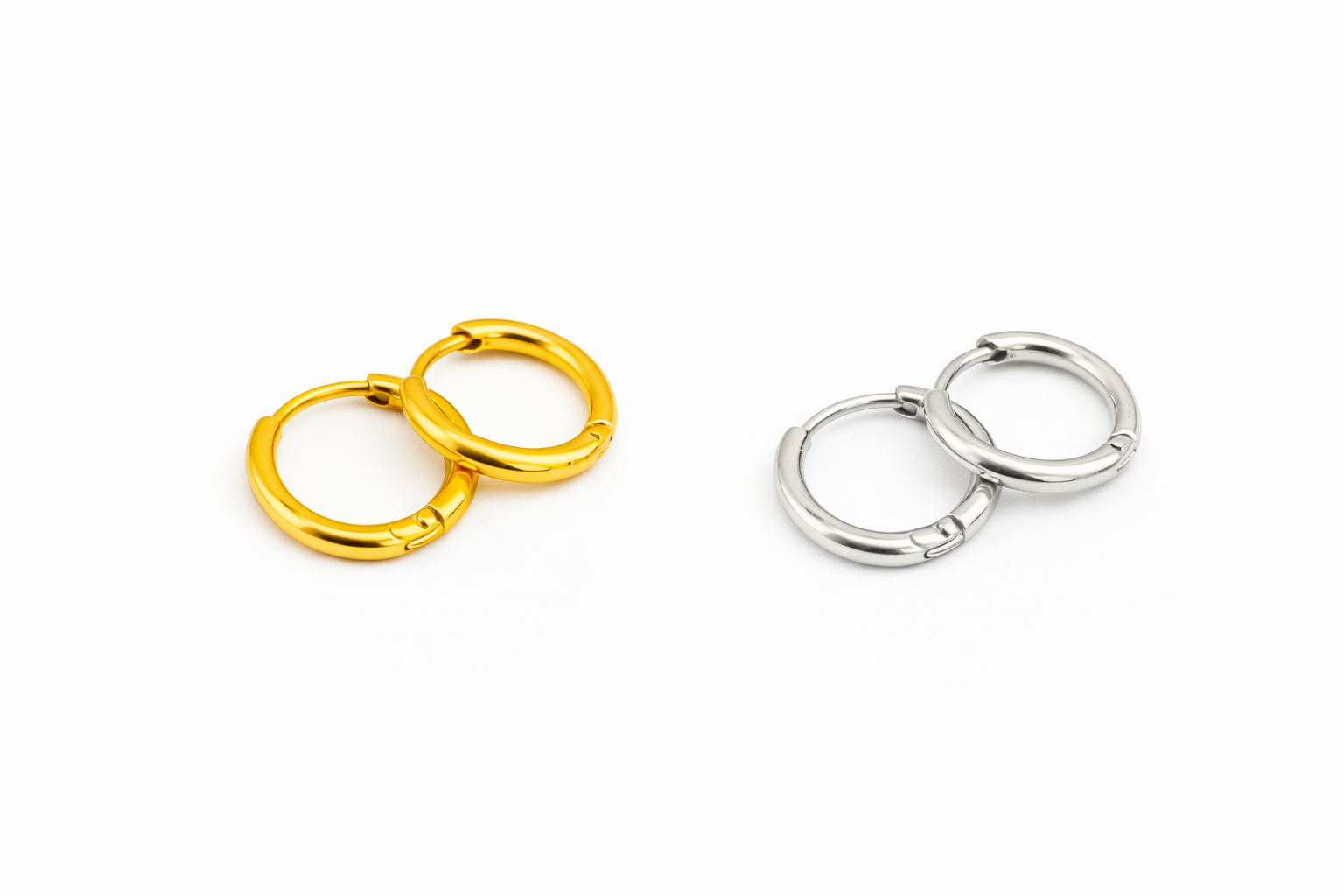 Mini argolinhas lisas em aço inoxidável | 2 cores