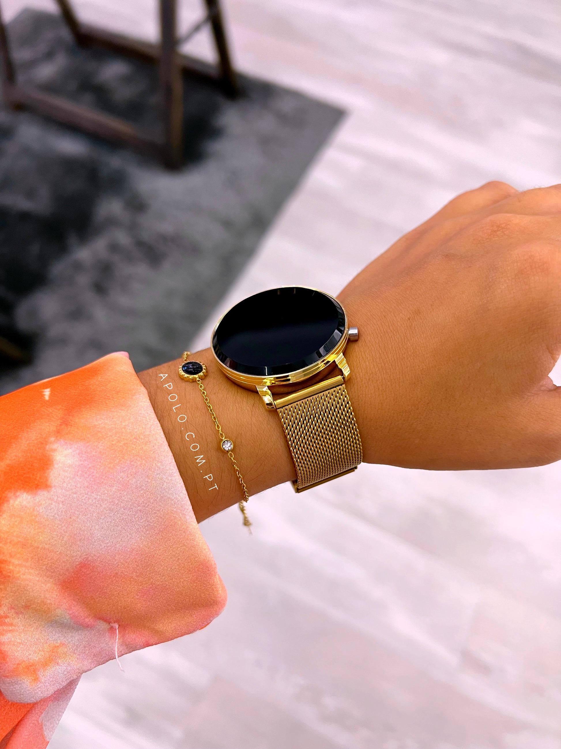 Relógio digital bracelete simples | Dourado