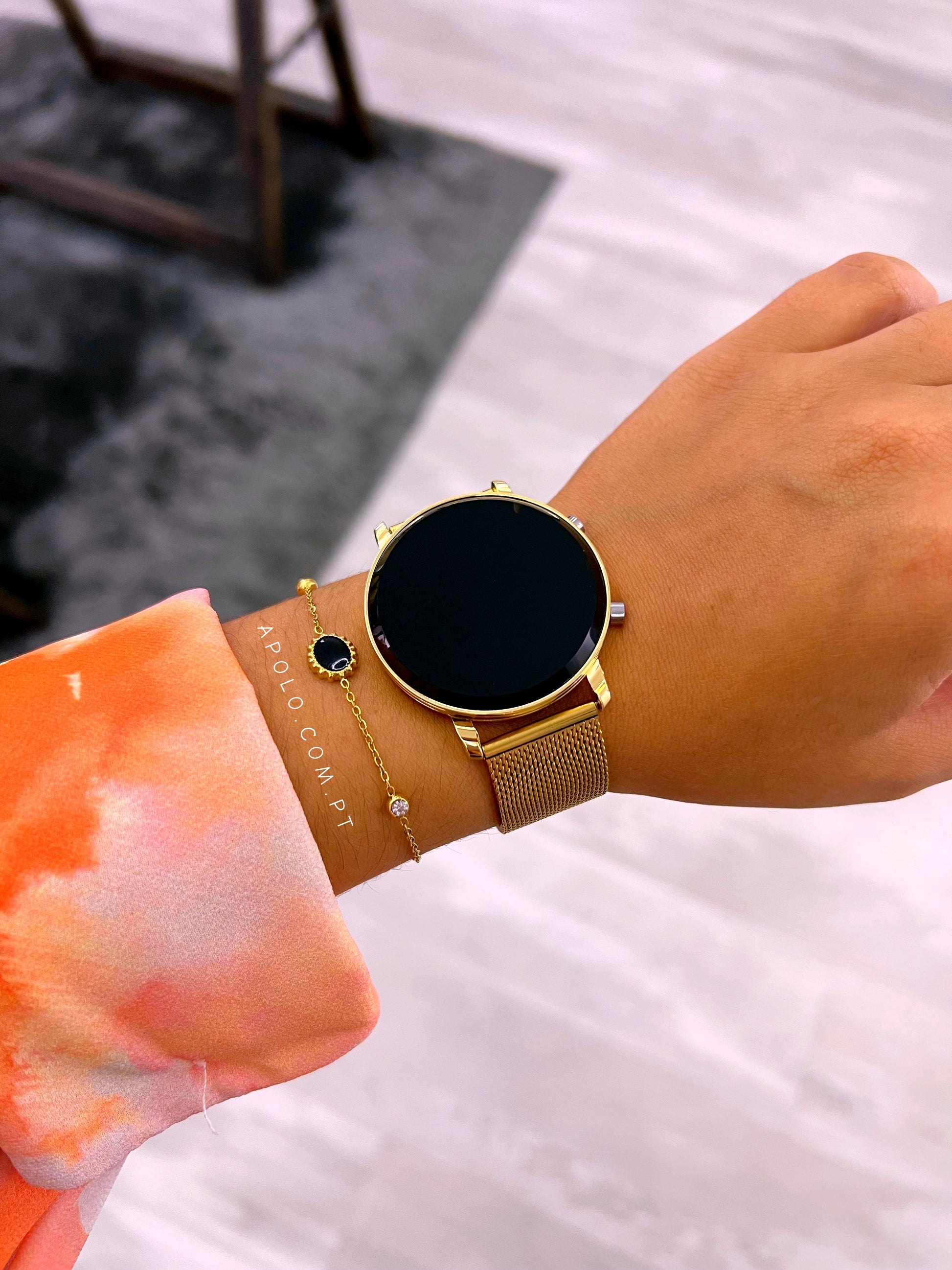 Relógio digital bracelete simples | Dourado