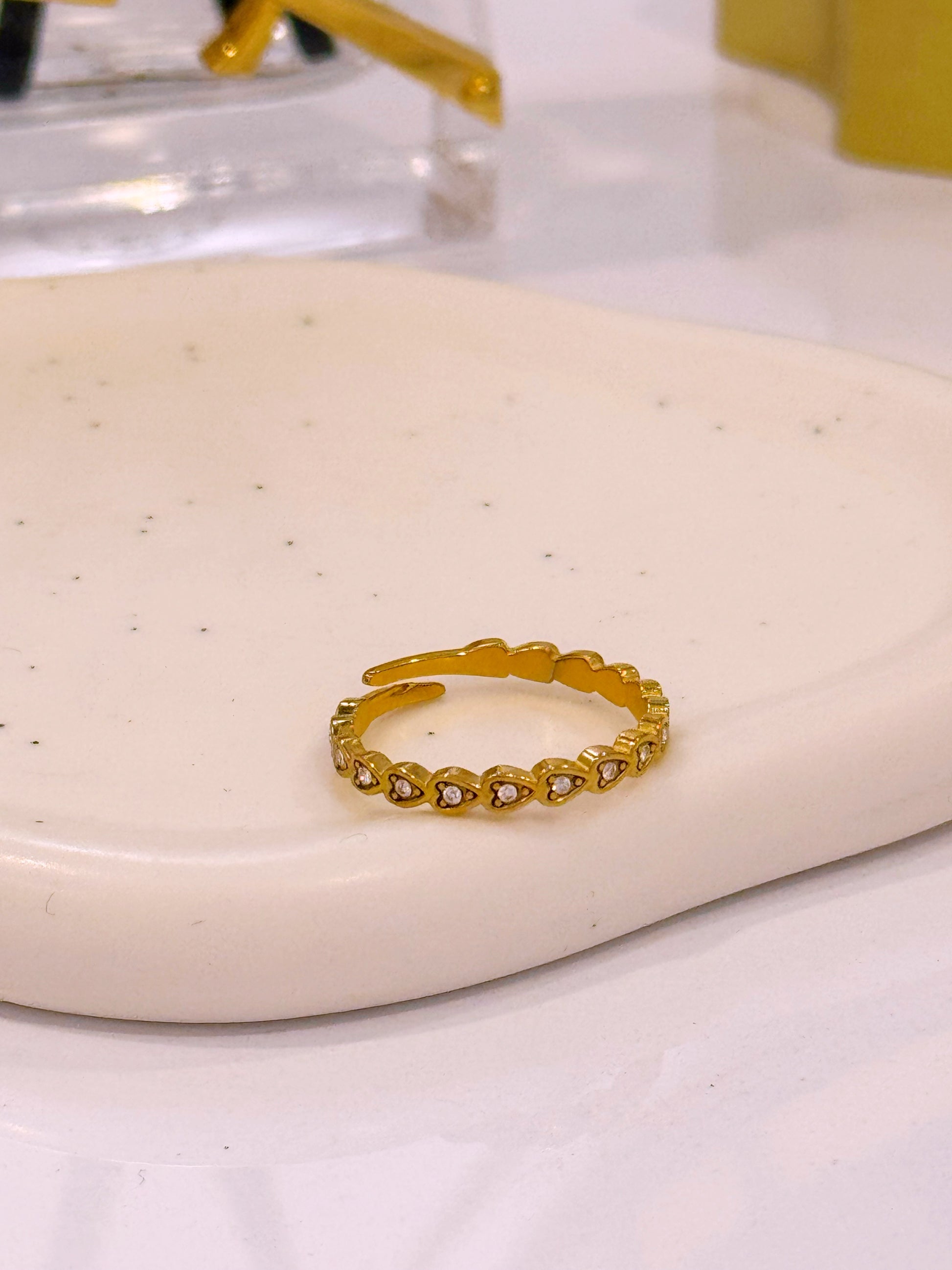 Anel ajustável em aço inoxidável corações e brilhantes | Dourado
