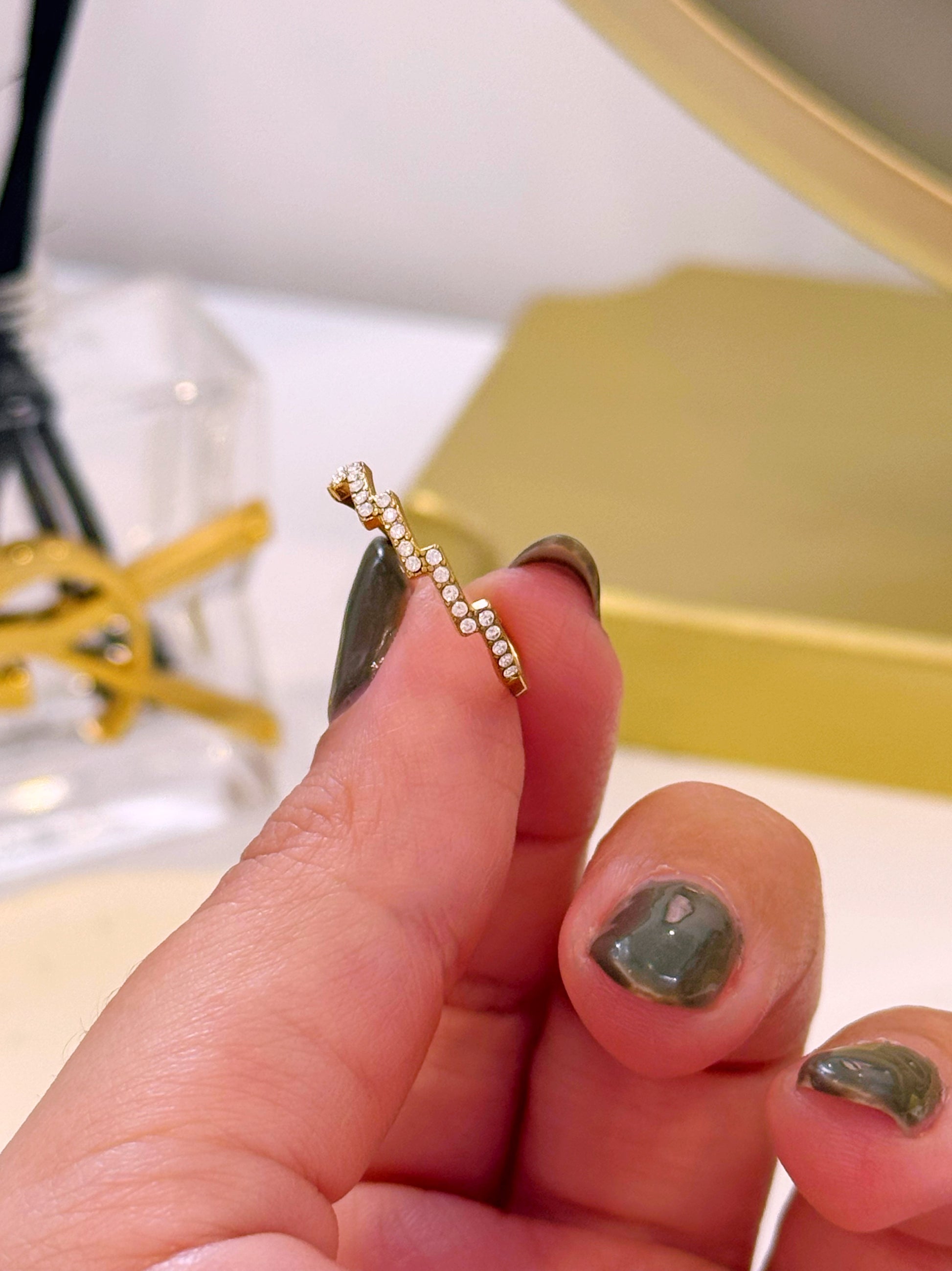 Anel ajustável em aço inoxidável com brilhantes | Dourado