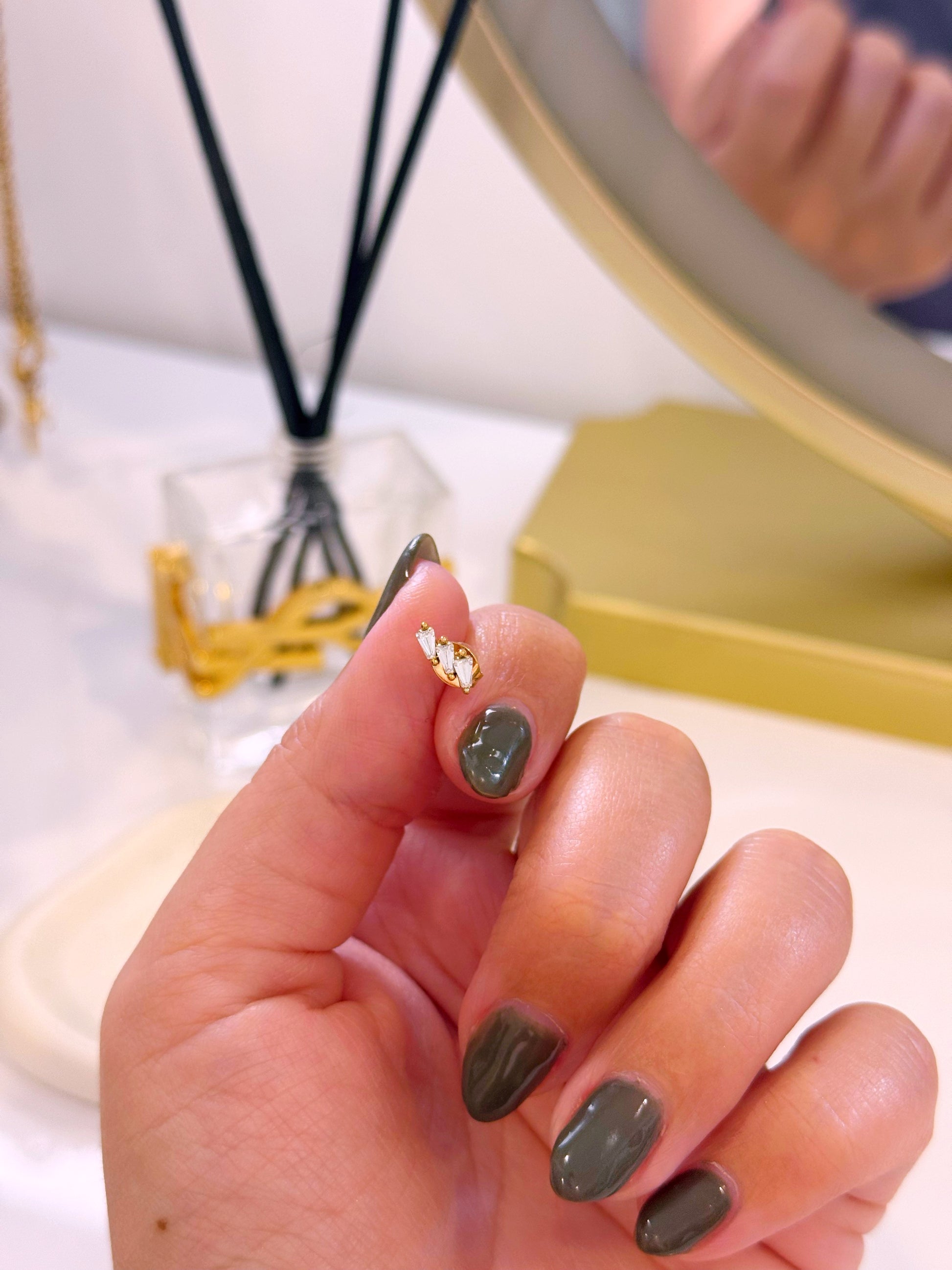 Mini brincos 3 brilhantes | Dourado