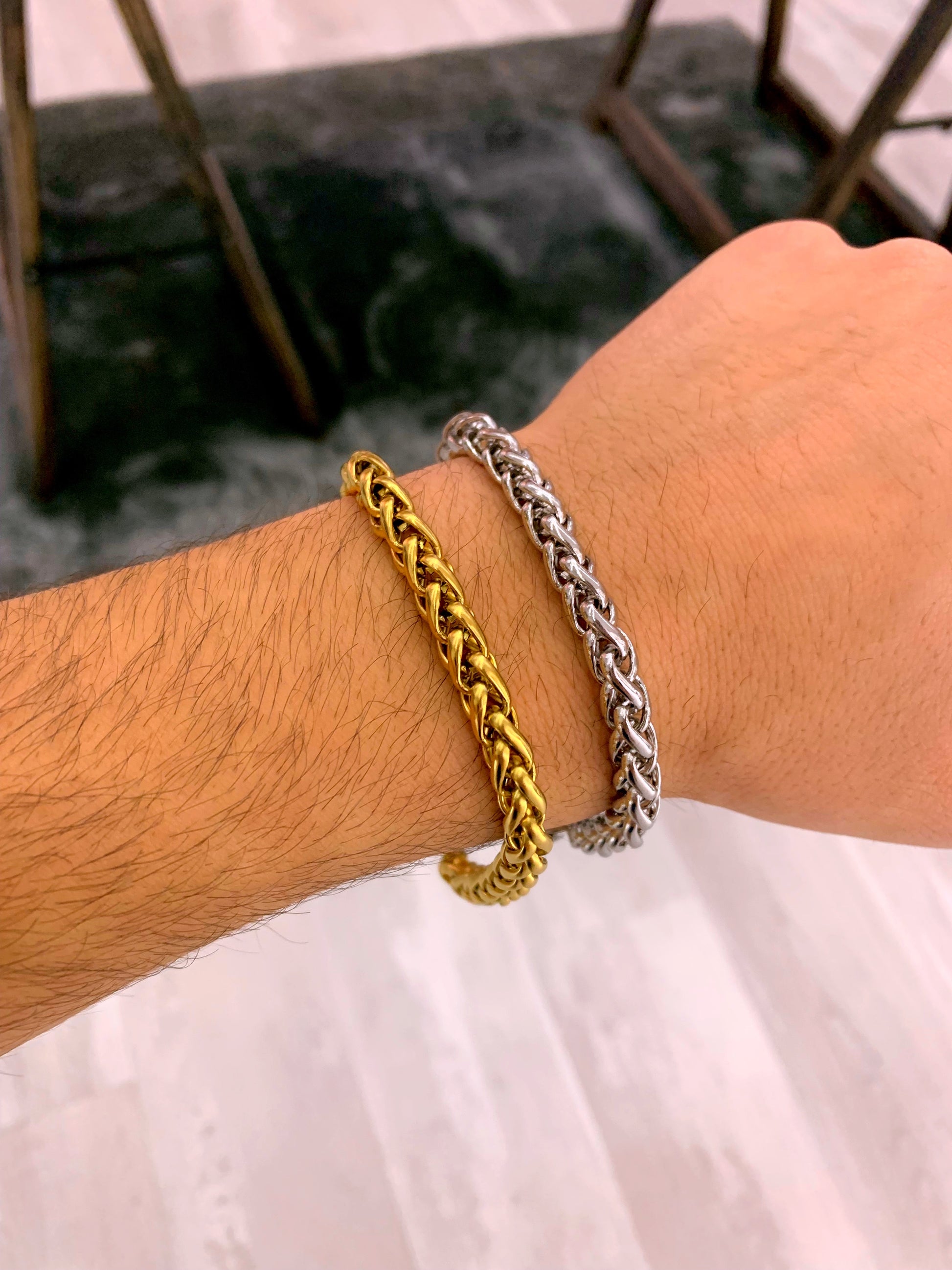 Pulseira malha entrelaçada redonda