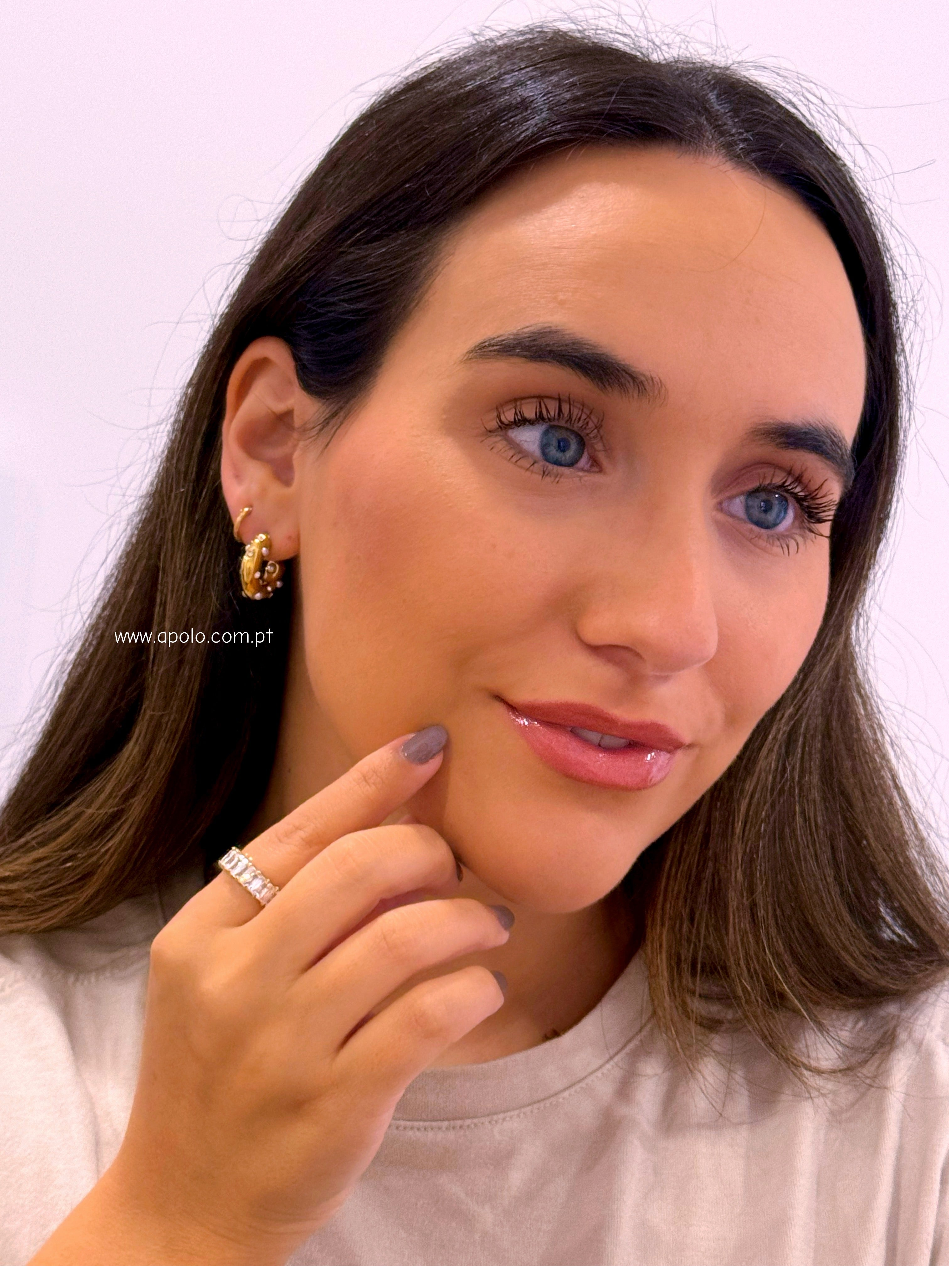 Argolas irregulares com pérolas e brilhantes | Dourado