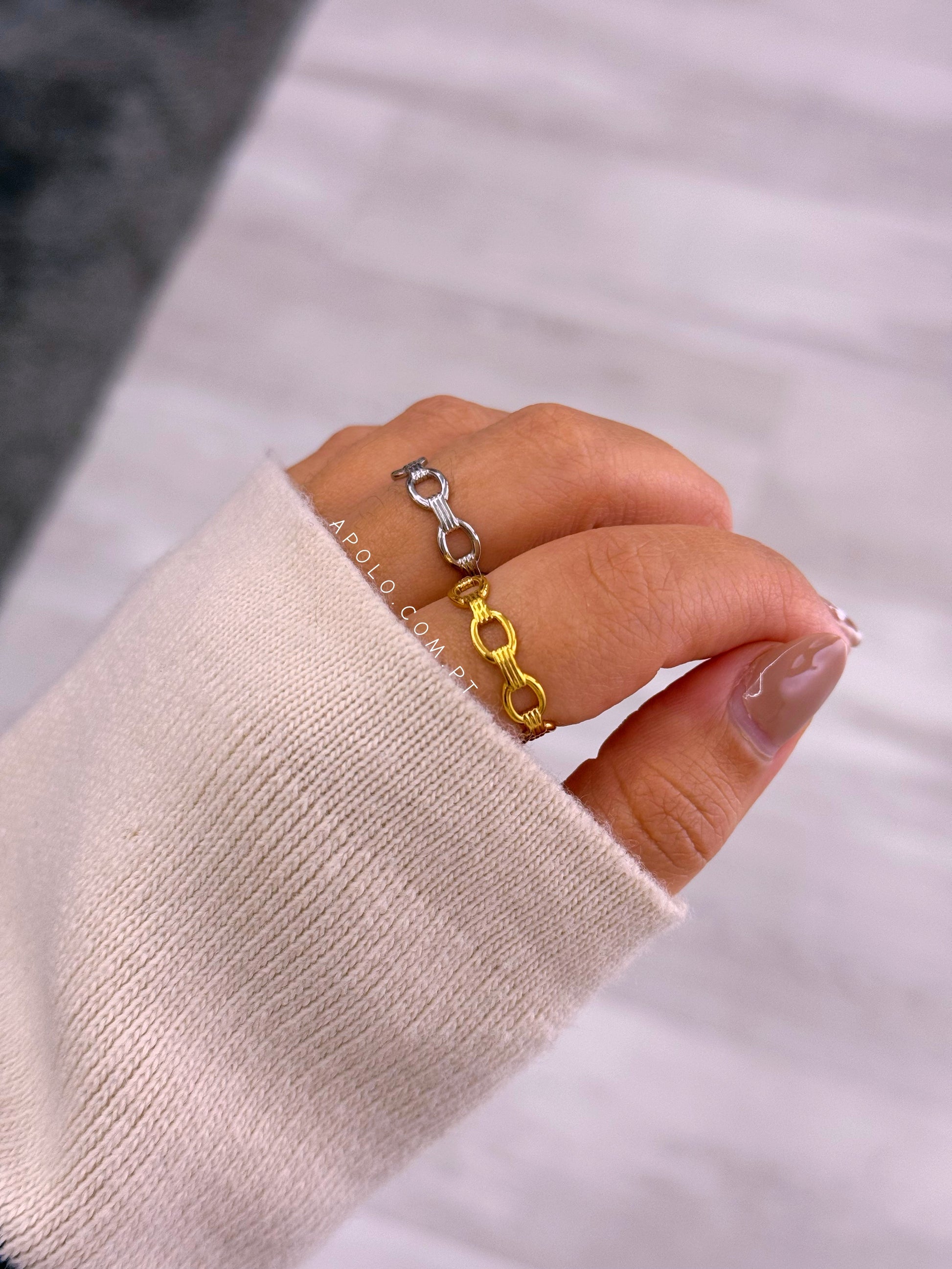 Anel ajustável corrente com relevos | 2 Cores