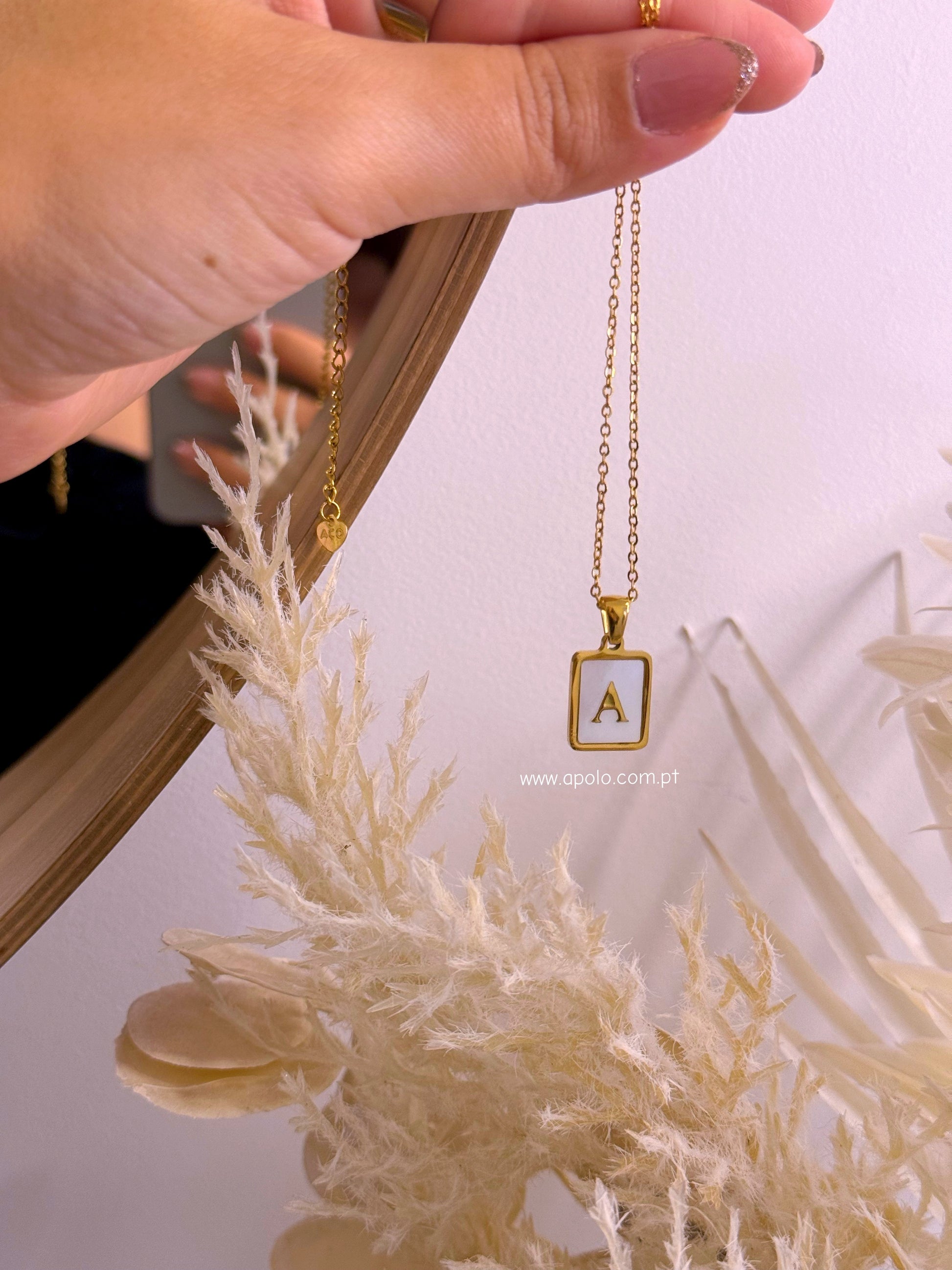 Colar com Inicial | 19 letras