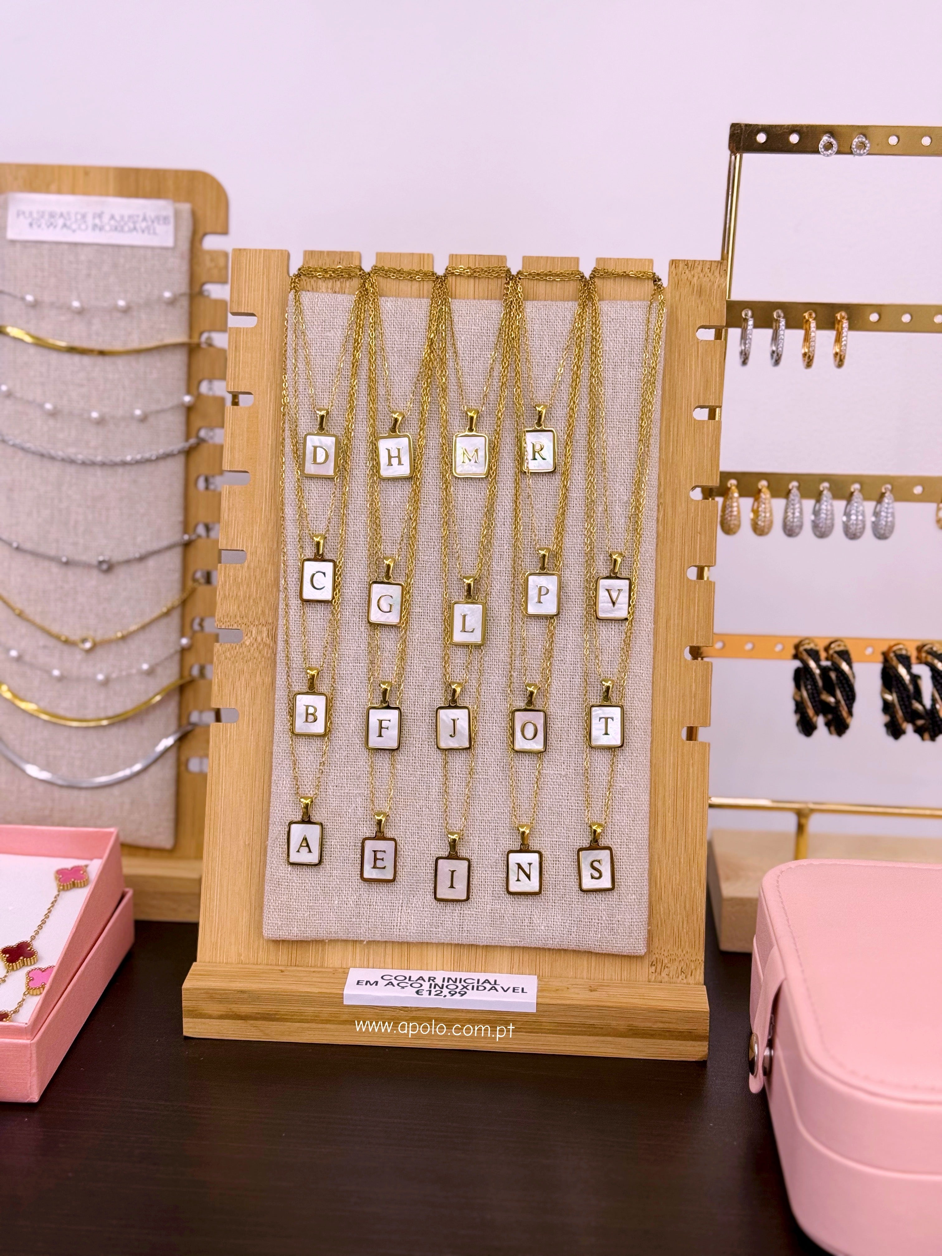 Colar com Inicial | 19 letras