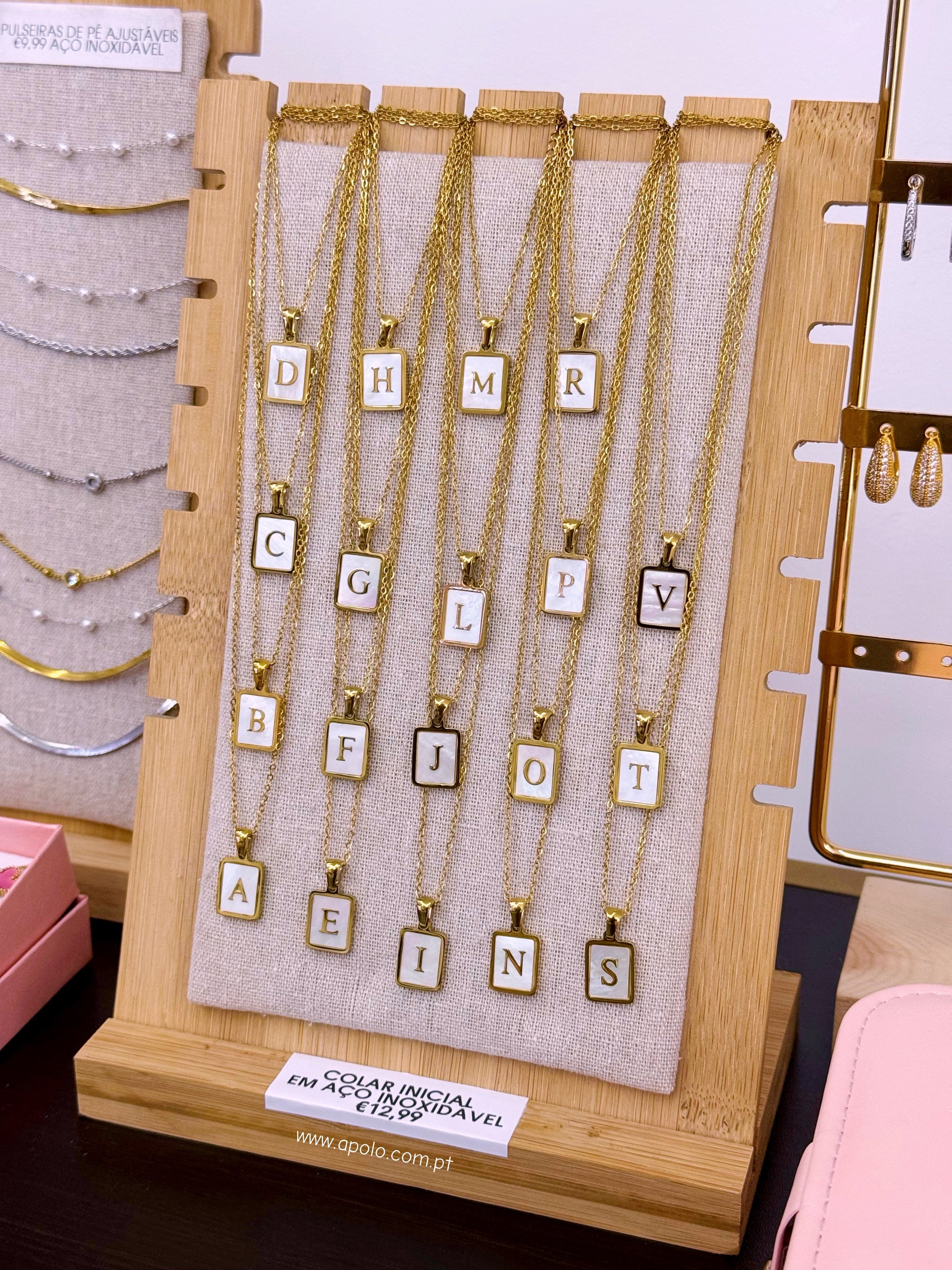 Colar com Inicial | 19 letras