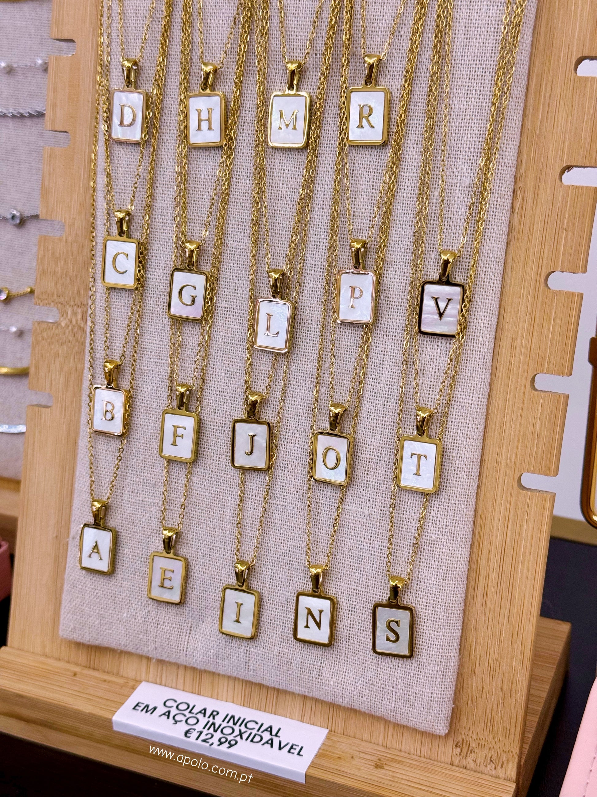 Colar com Inicial | 19 letras