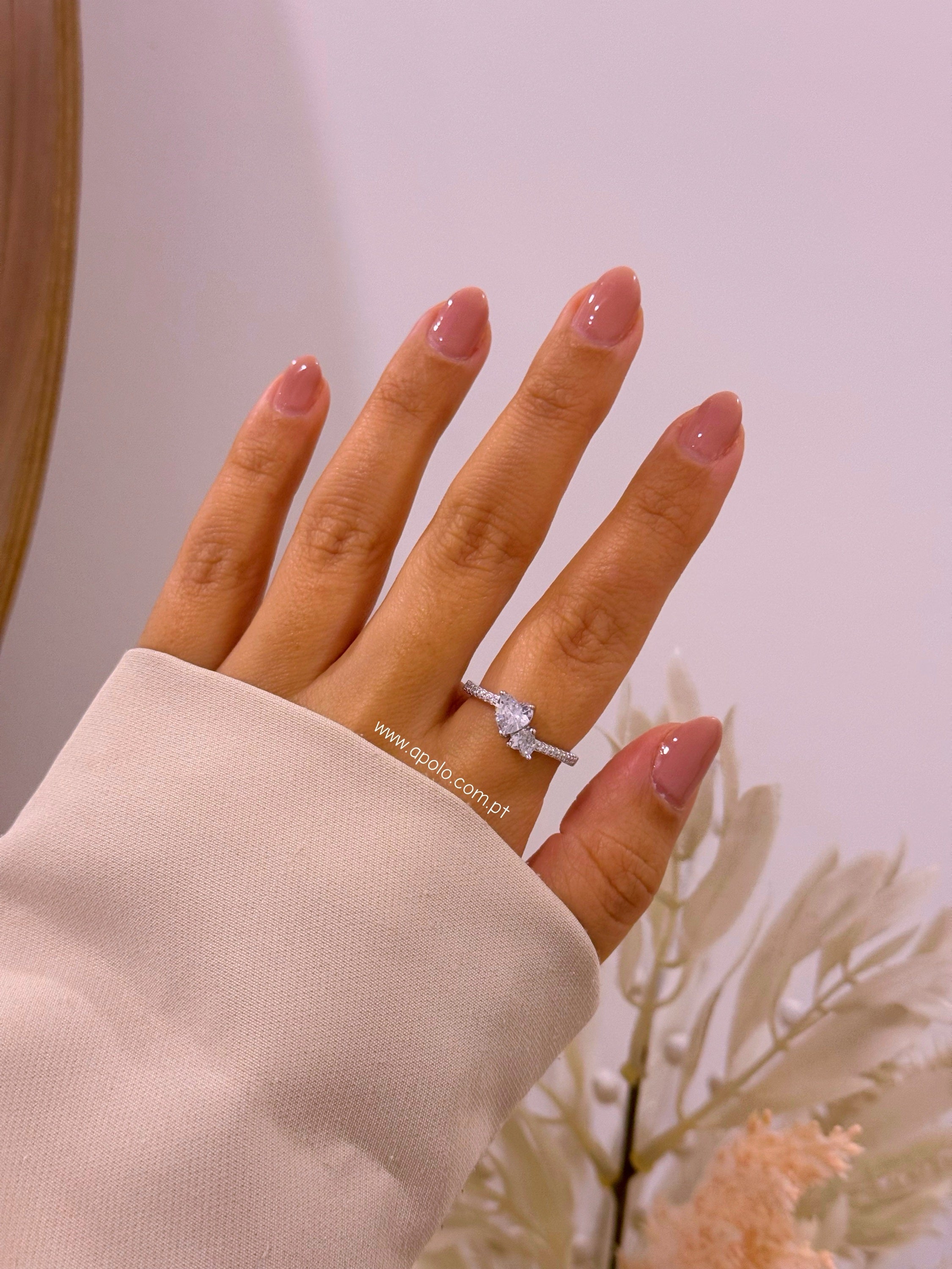Anel delicado • coração duplo com brilhantes | Linha Premium