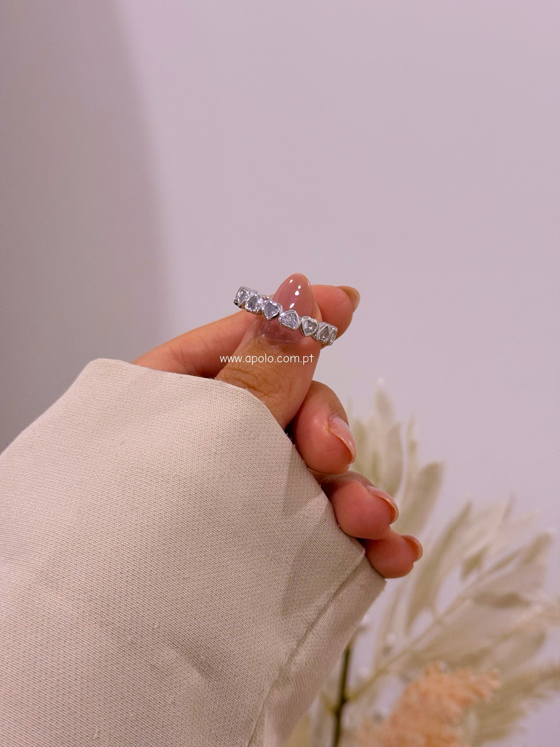 Anel delicado • corações com brilhantes | Linha Premium