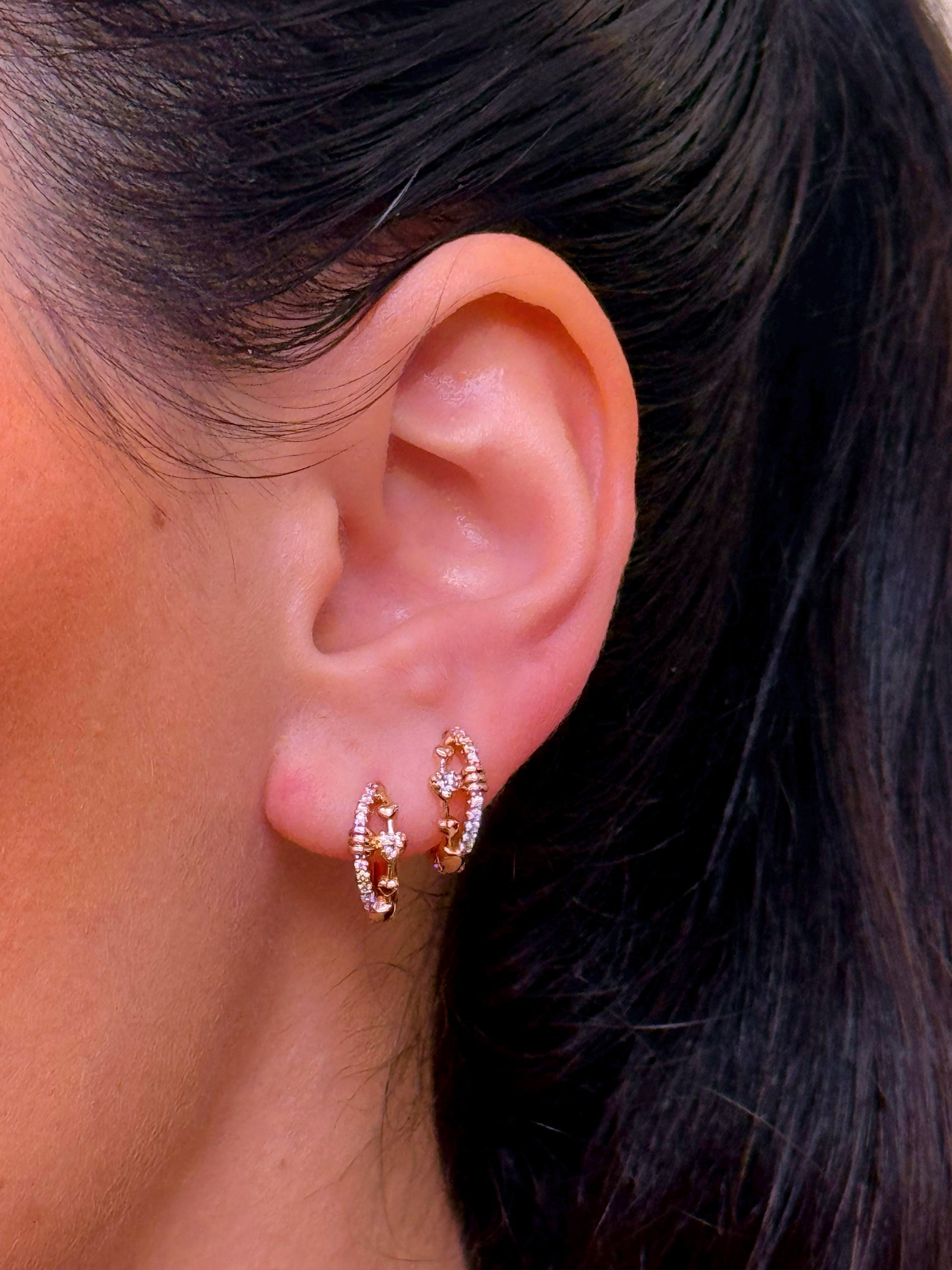 Argolinhas efeito duplo com corações e brilhantes | Rose Gold