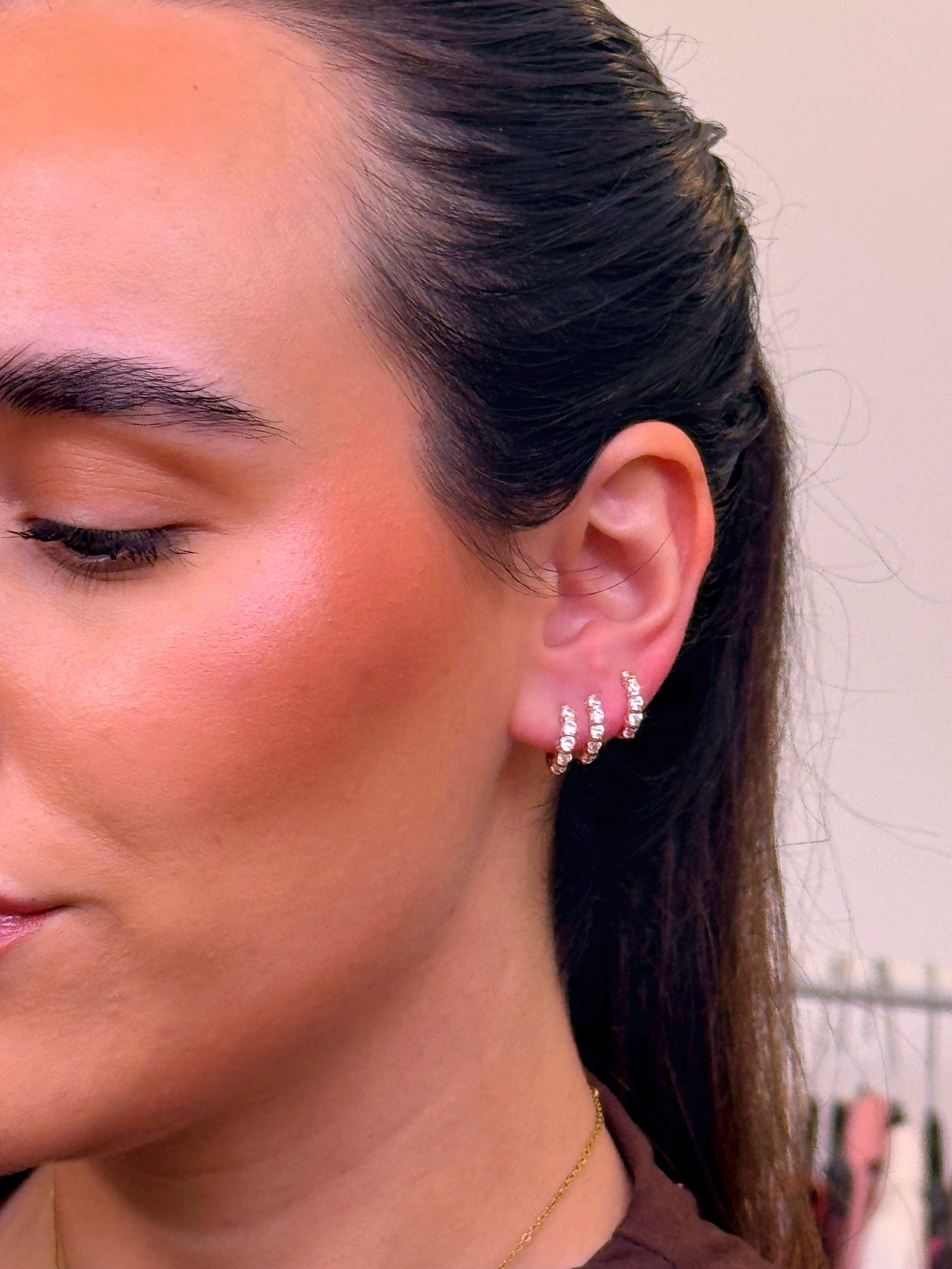 Argolinhas em fila de brilhantes | Rose Gold