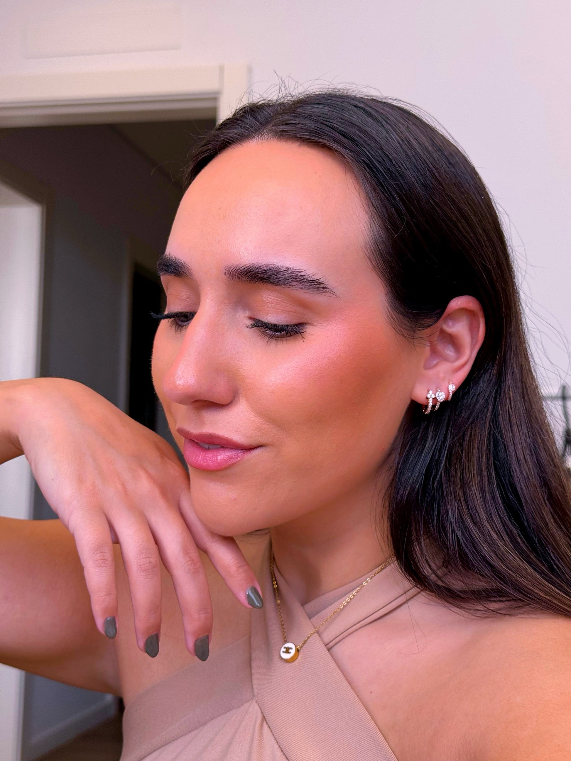 Argolinhas mini flor com brilhantes | Rose Gold