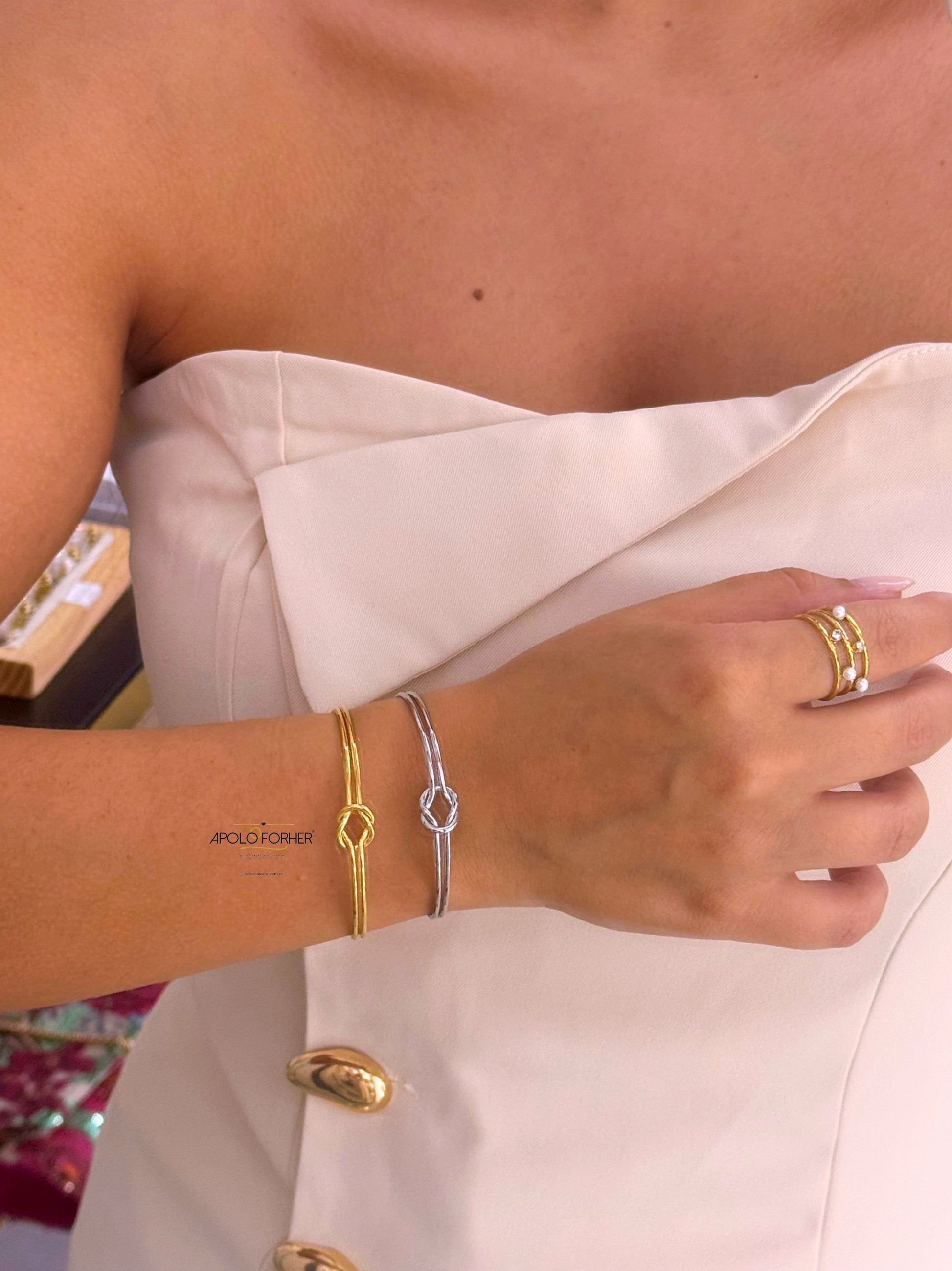 Pulseira rígida efeito duplo com nó | 2 cores