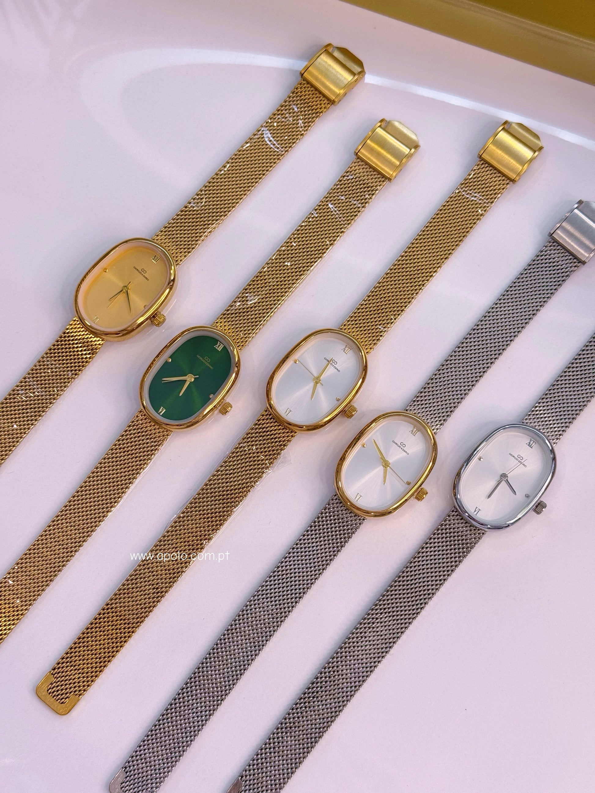 Relógio analógico com mostrador oval | 5 Cores