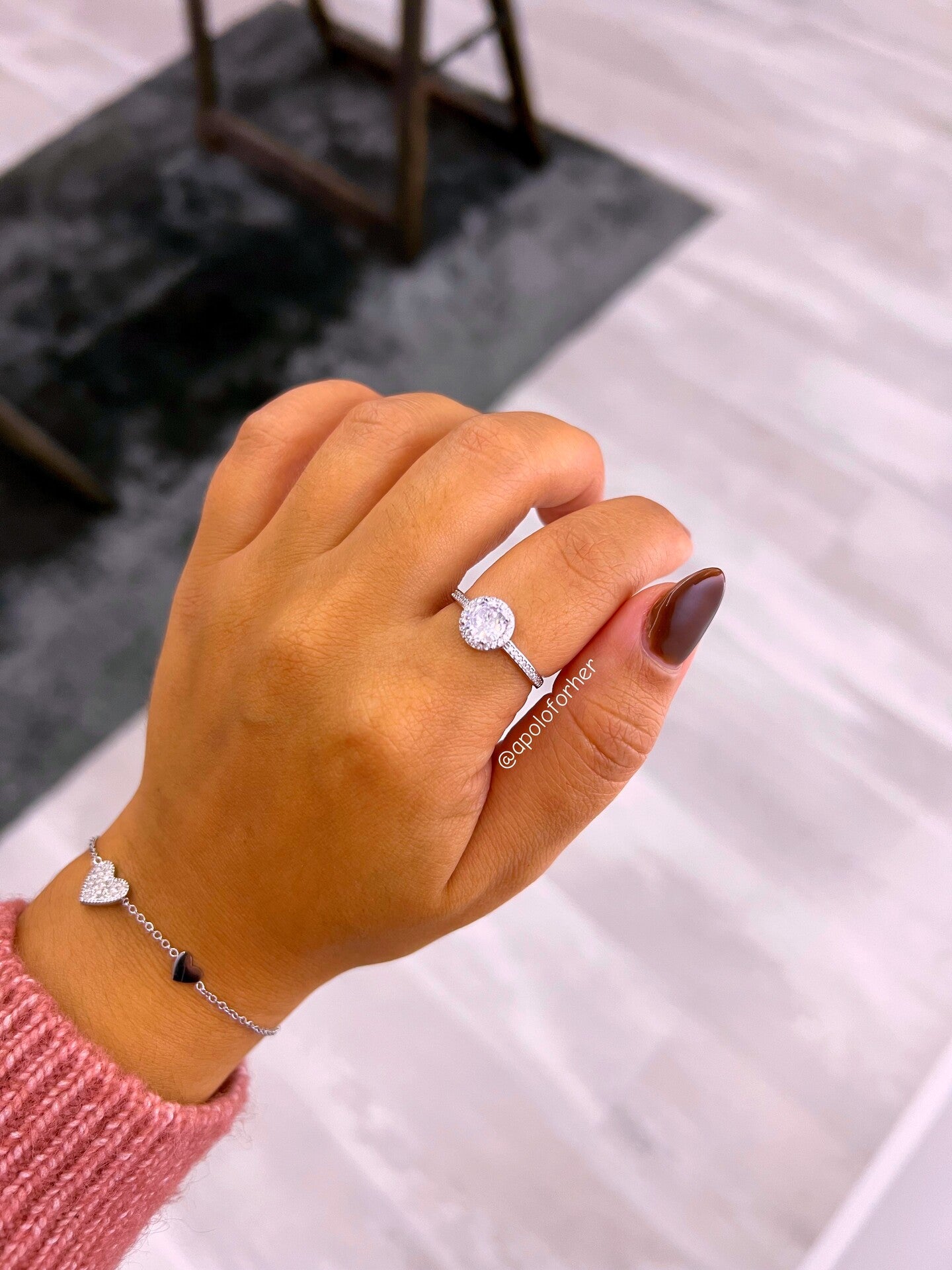 Anel delicado • solitário redondo com brilhantes | Linha Premium